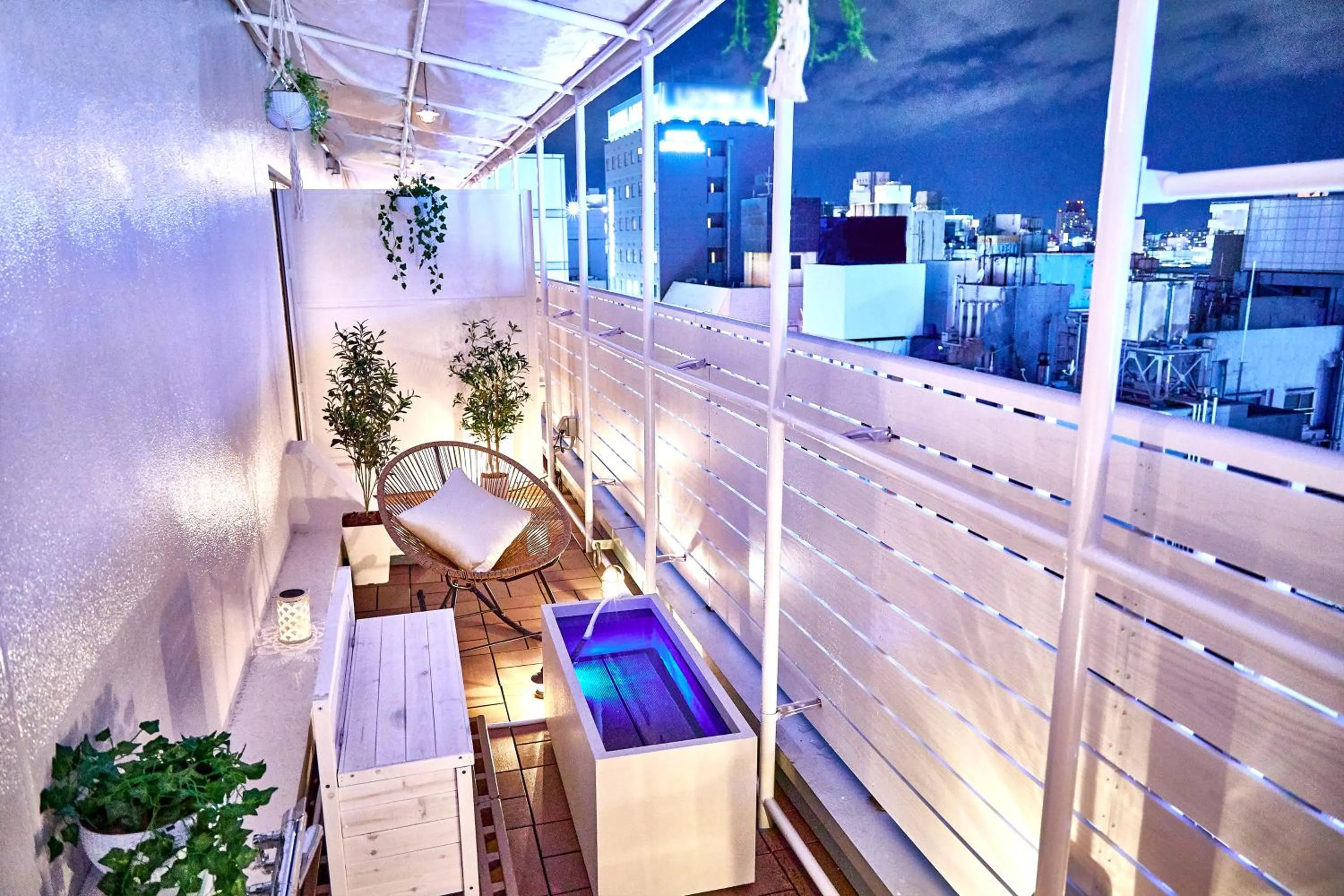 Balcony/Terrace in Hotel BaliAn Resort Shinjuku Glamping