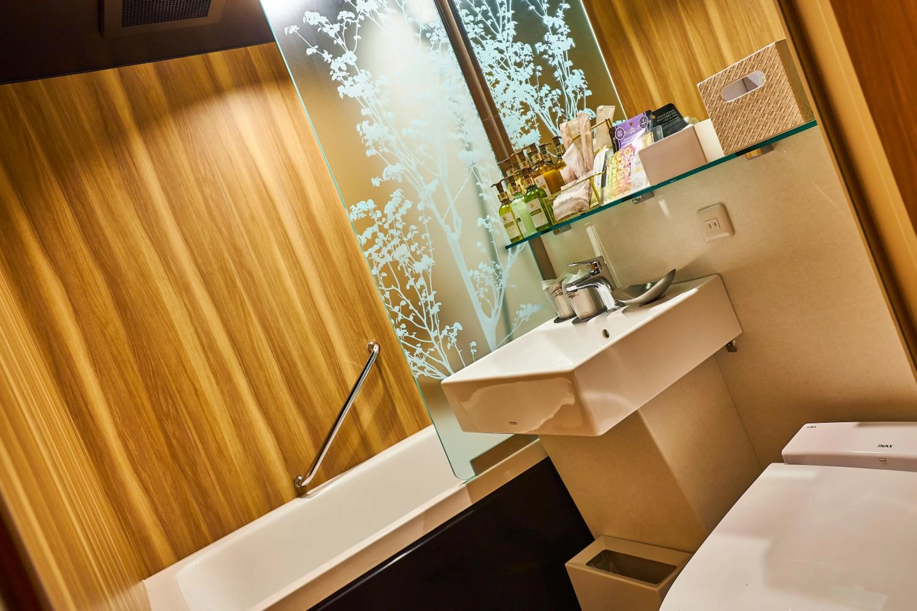 Bathroom in Hotel BaliAn Resort Shinjuku Glamping