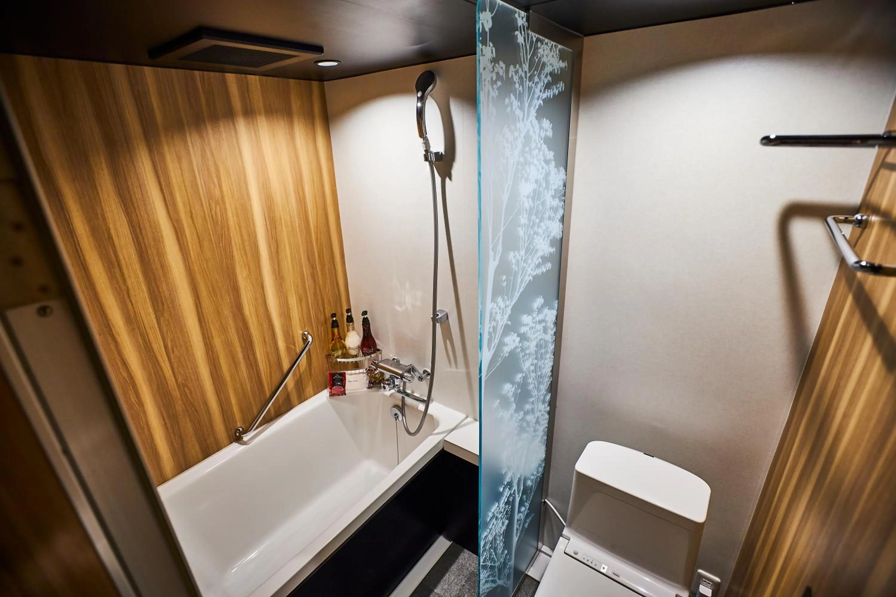 Bathroom in Hotel BaliAn Resort Shinjuku Glamping