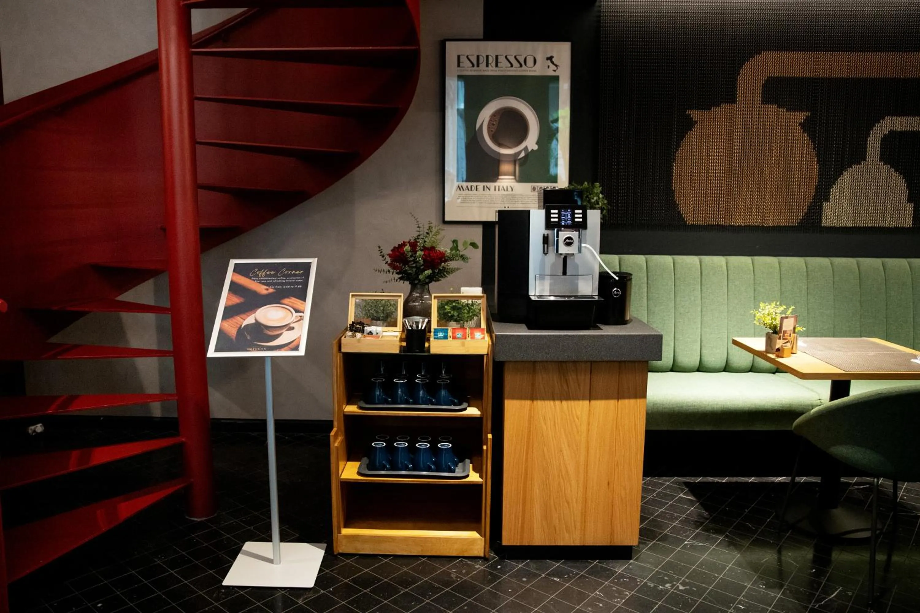 Coffee/tea facilities in Hotel Oktogon Haggenmacher by Continental Group