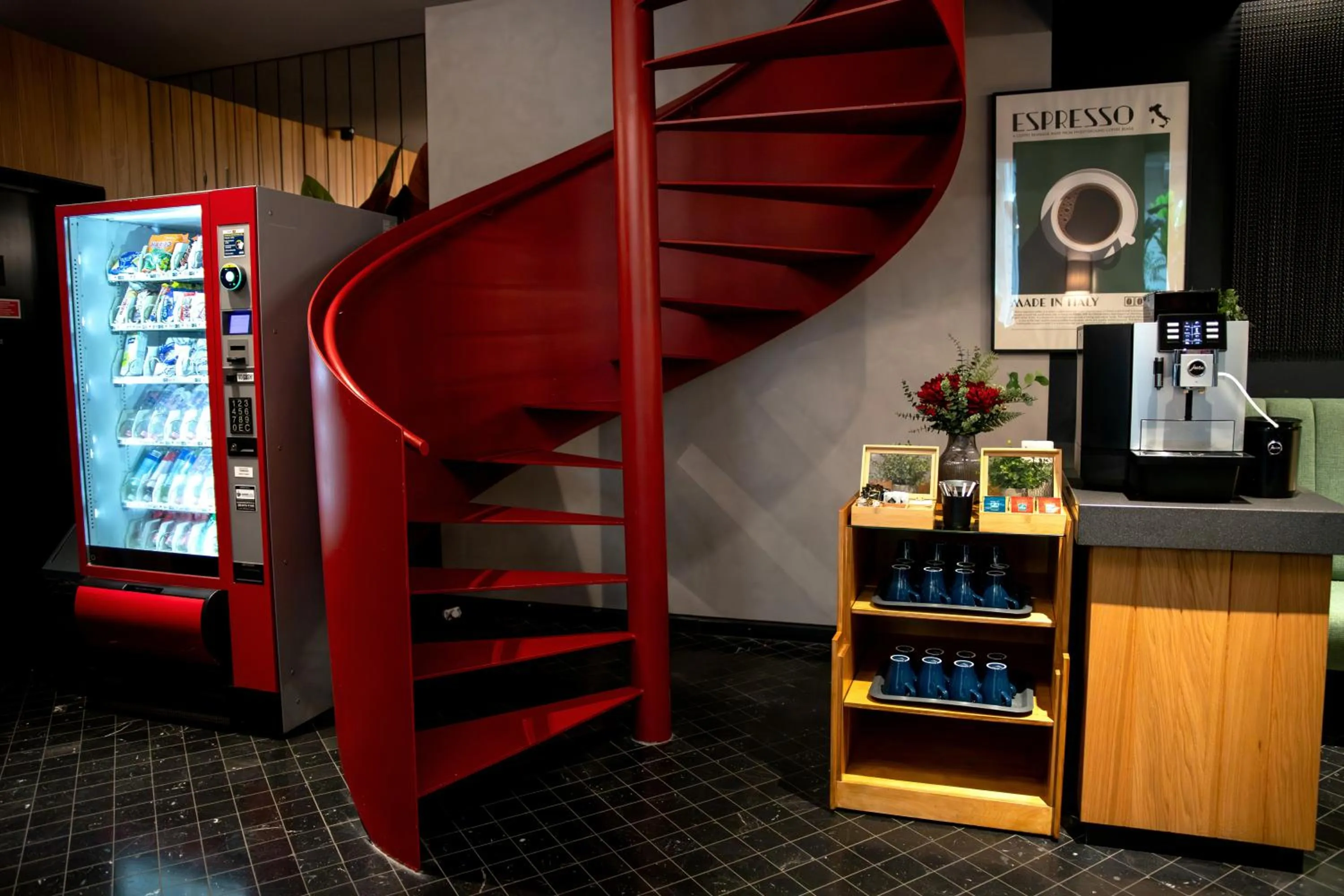 Coffee/tea facilities in Hotel Oktogon Haggenmacher by Continental Group