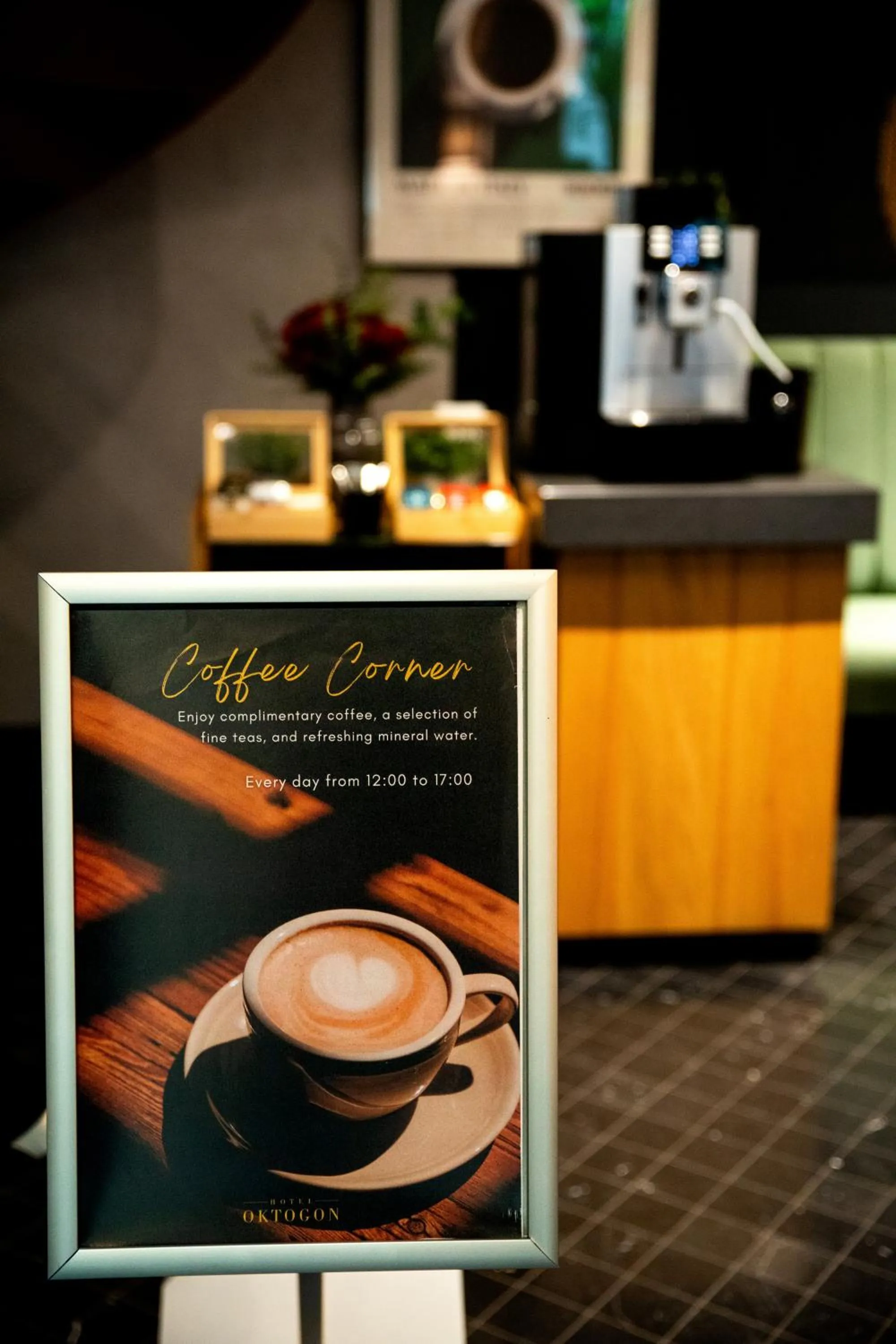 Coffee/tea facilities in Hotel Oktogon Haggenmacher by Continental Group