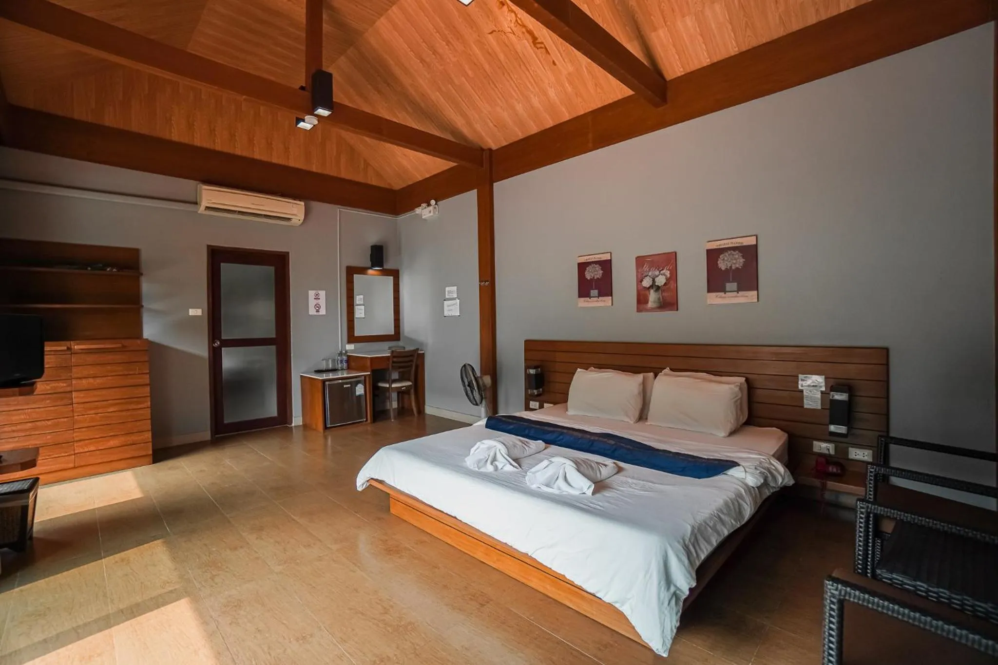 Bed in The Grace Amphawa