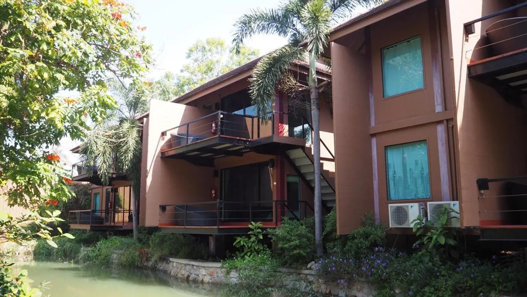 Property building in The Grace Amphawa Property building in The Grace Amphawa