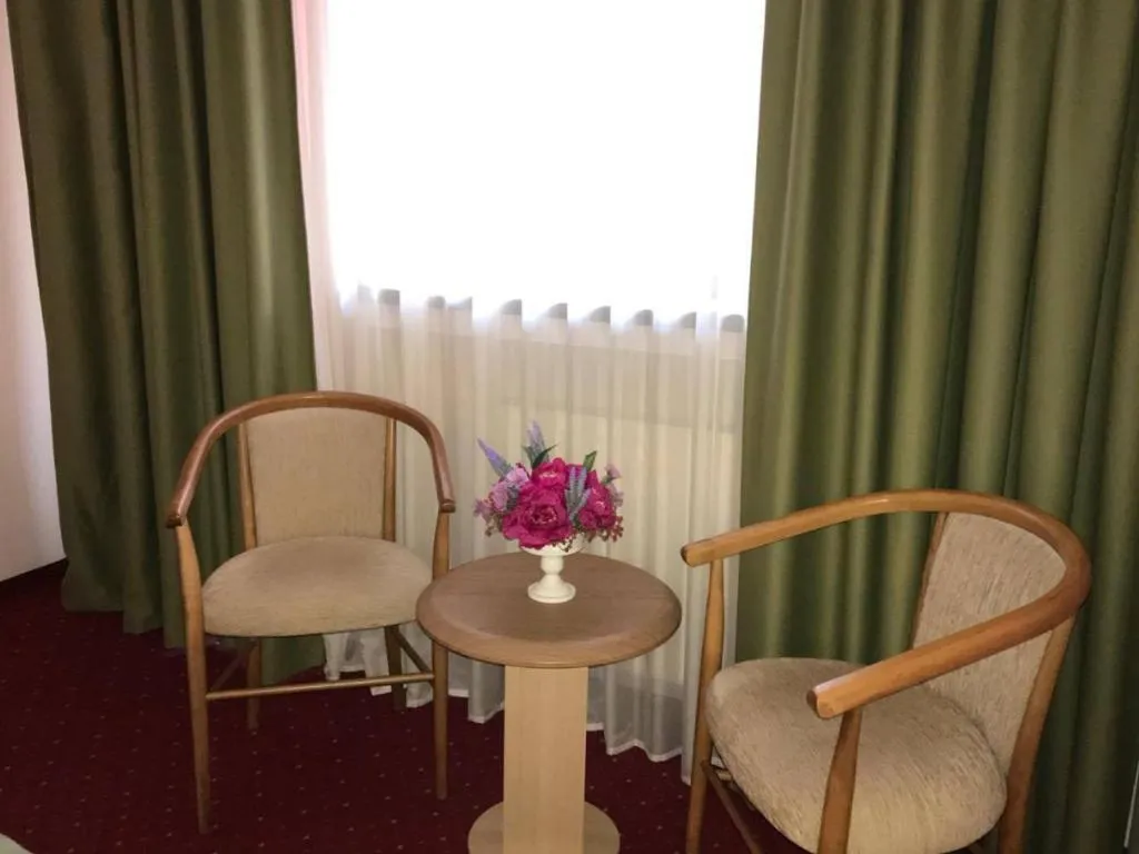 Bed in Hotel Carpați