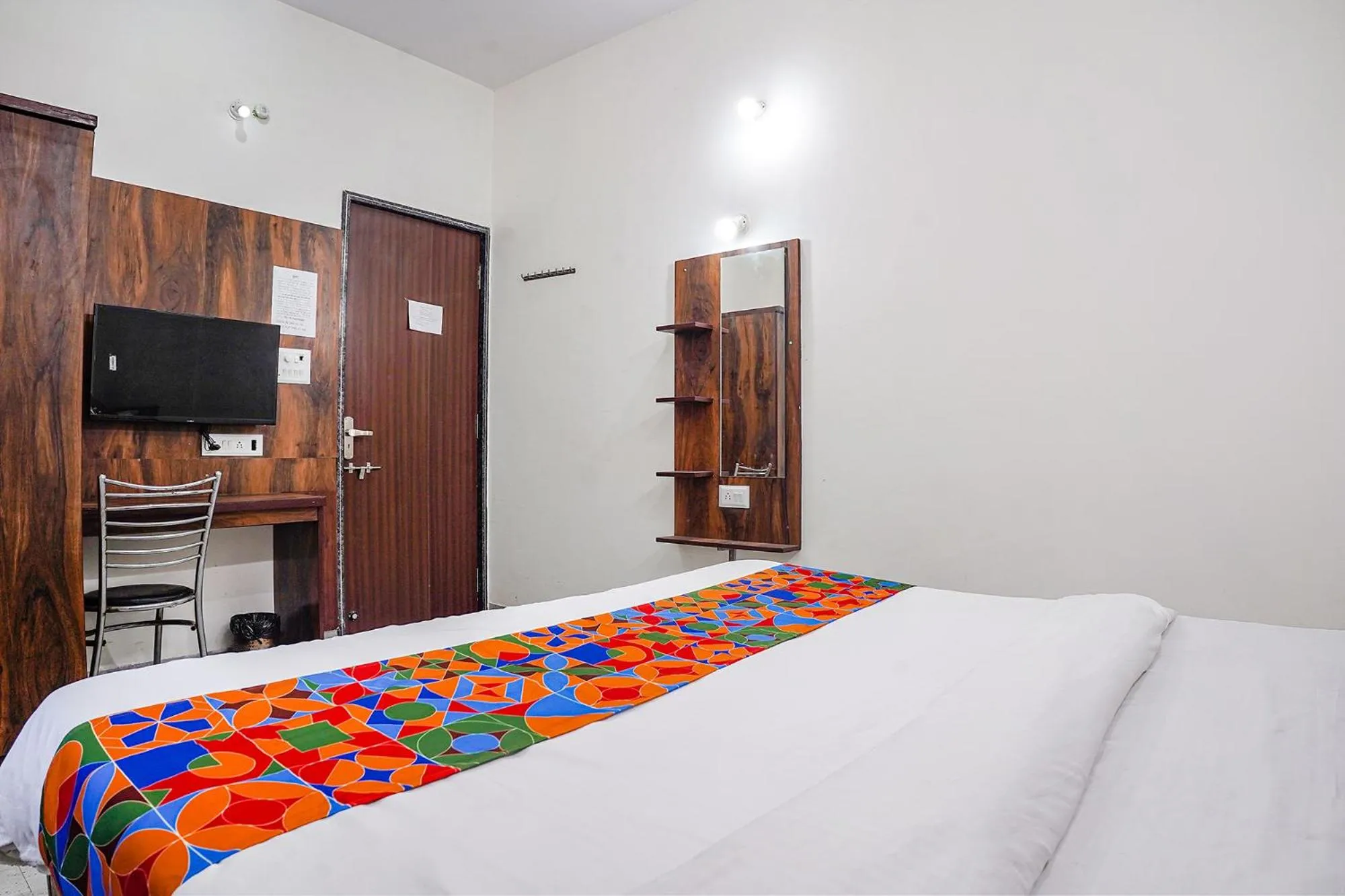 Bedroom, Bed in FabHotel SSG