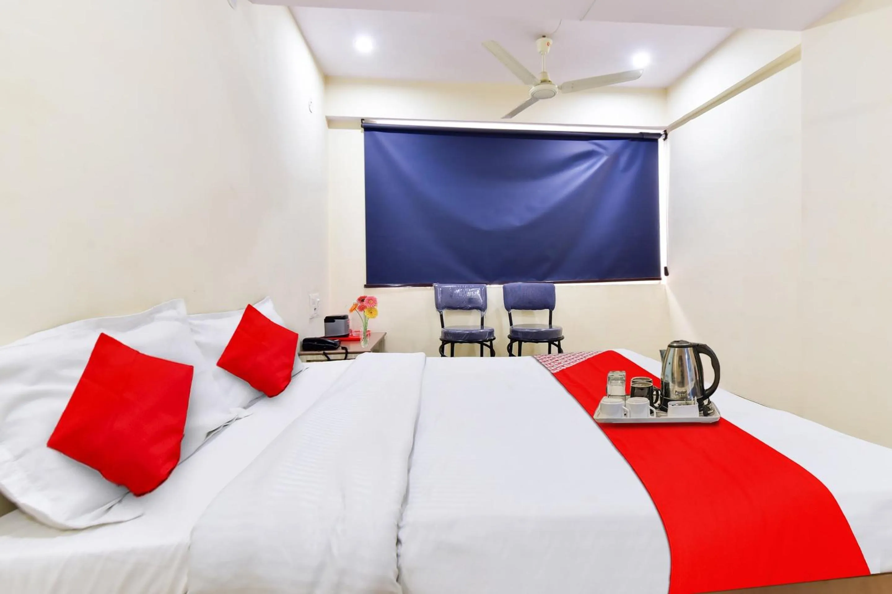 Bedroom, Bed in Super Hotel O Tourist Residency