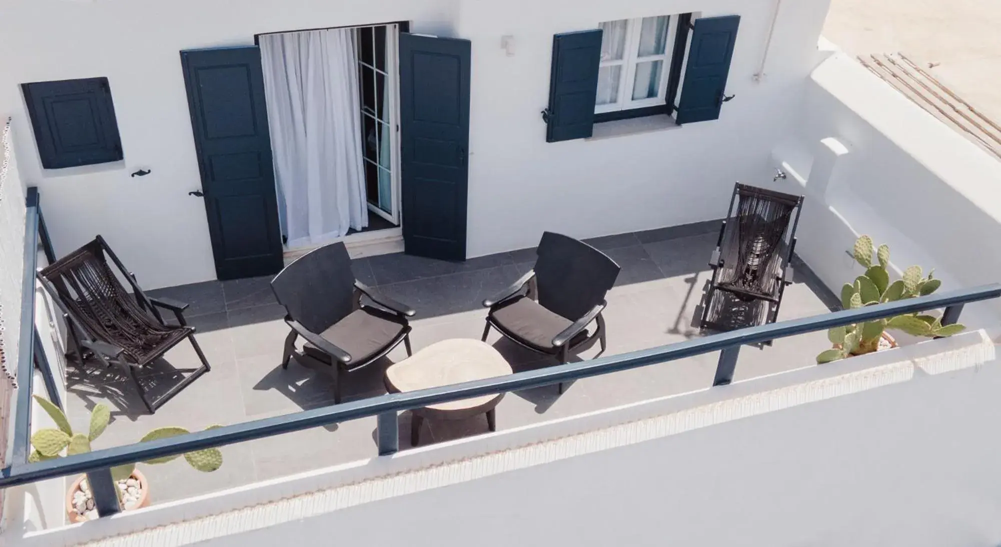 Property building in She Mykonos - Luxury Apartments Property building in She Mykonos - Luxury Apartments