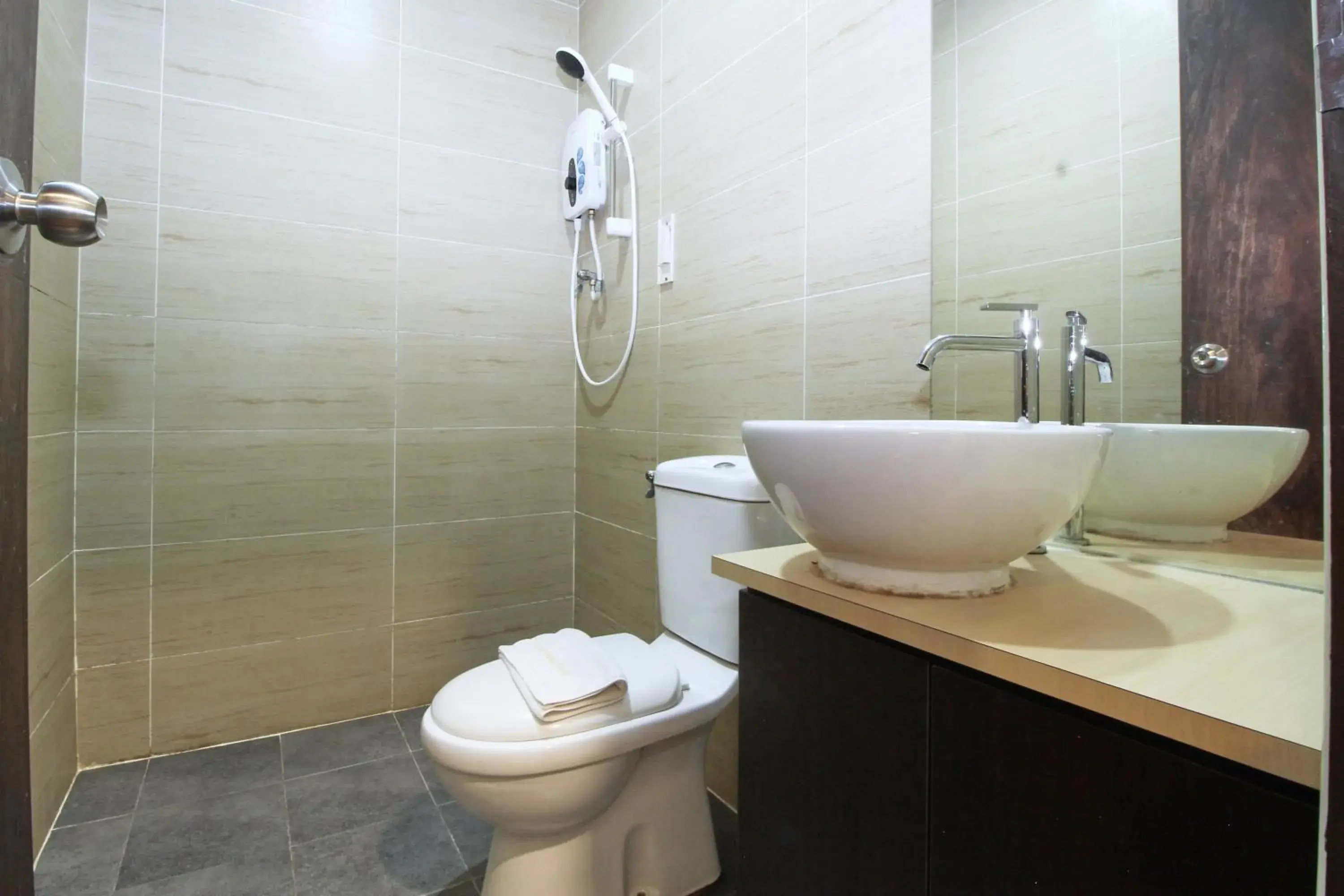Bathroom in Grand Kapar Hotel Klang Sentral