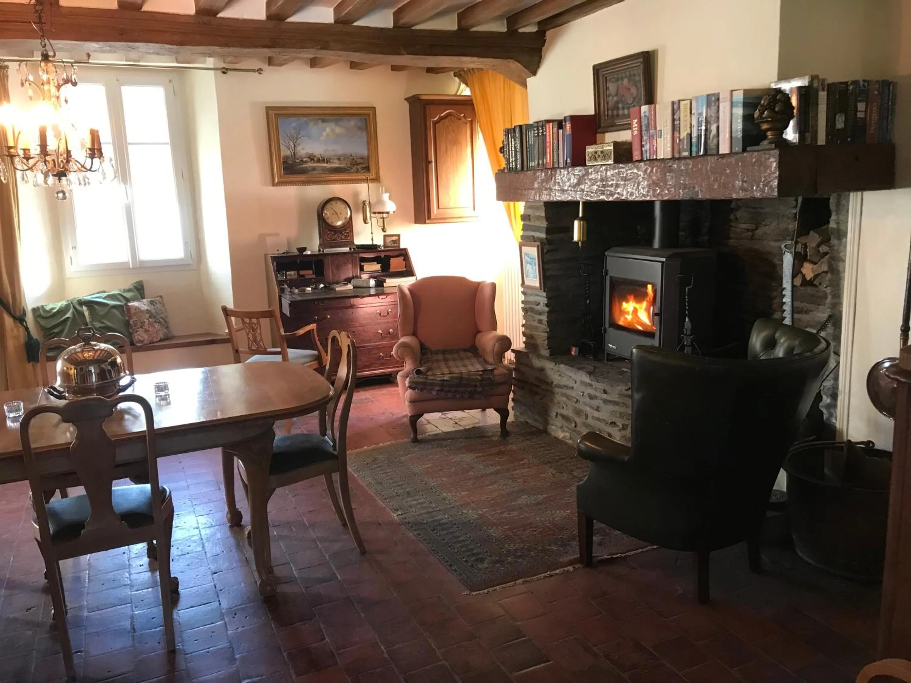 Dining area in Mis Harand