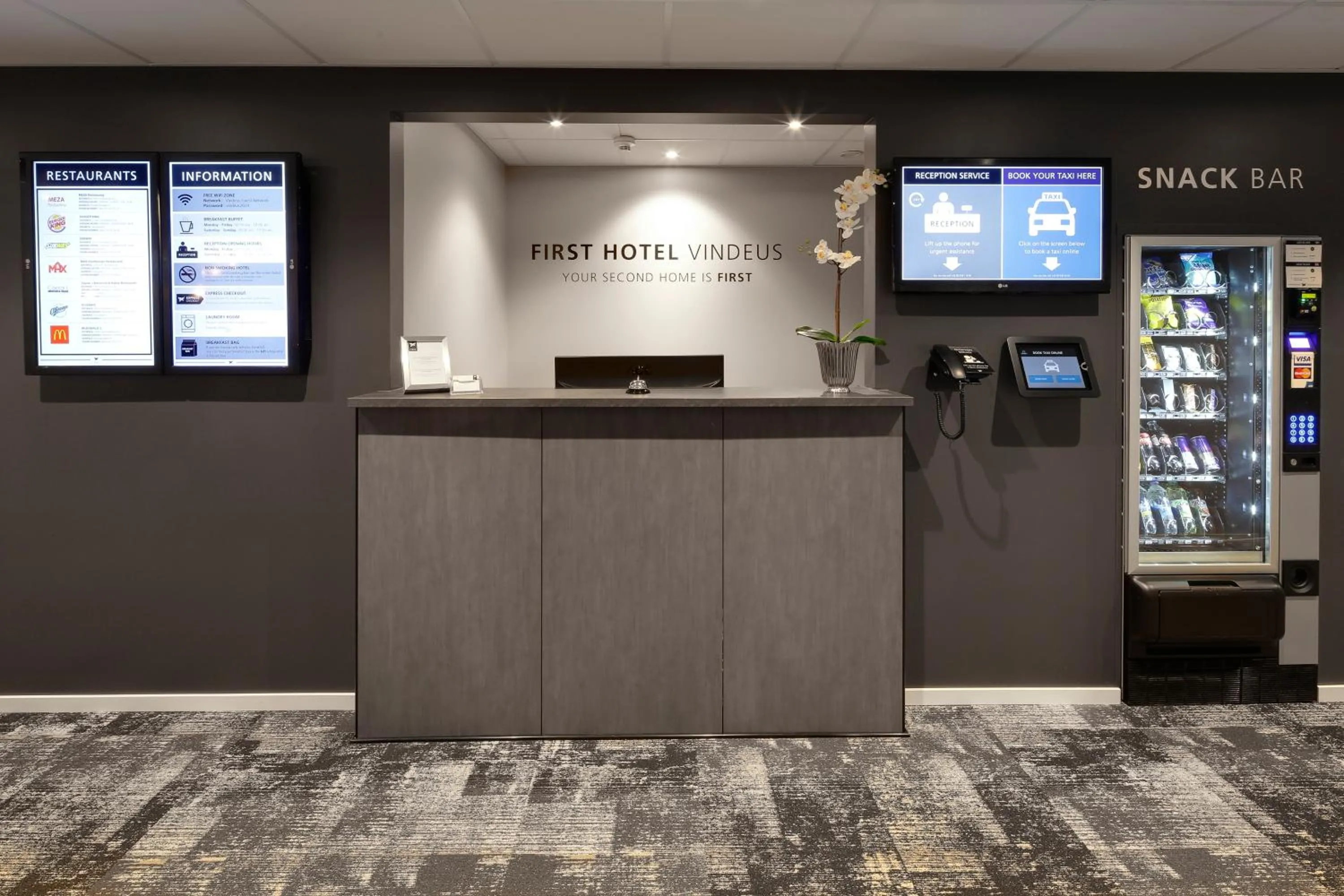 Lobby or reception in Hotel Vindeus