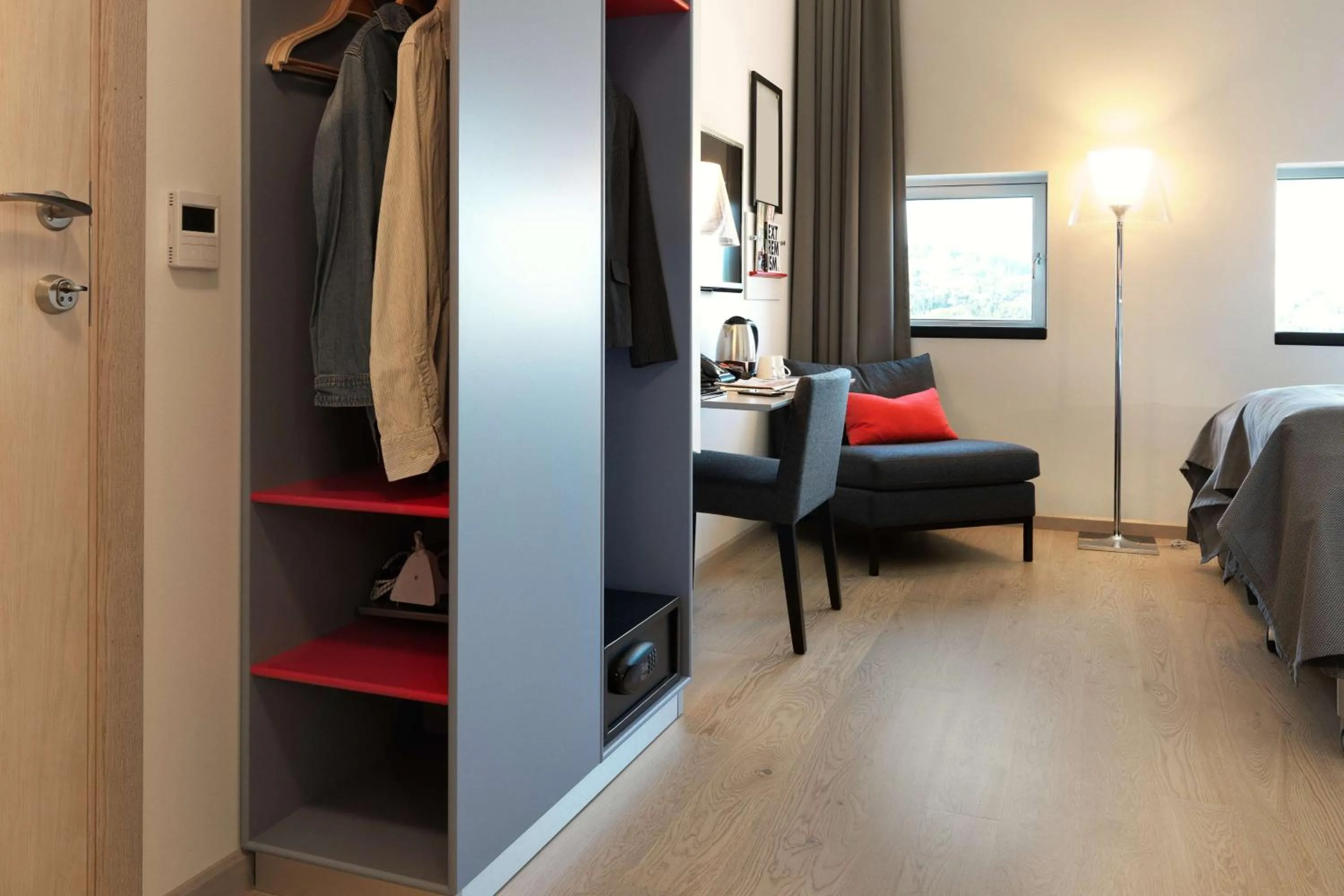 Photo of the whole room, Bed in Scandic Lerkendal