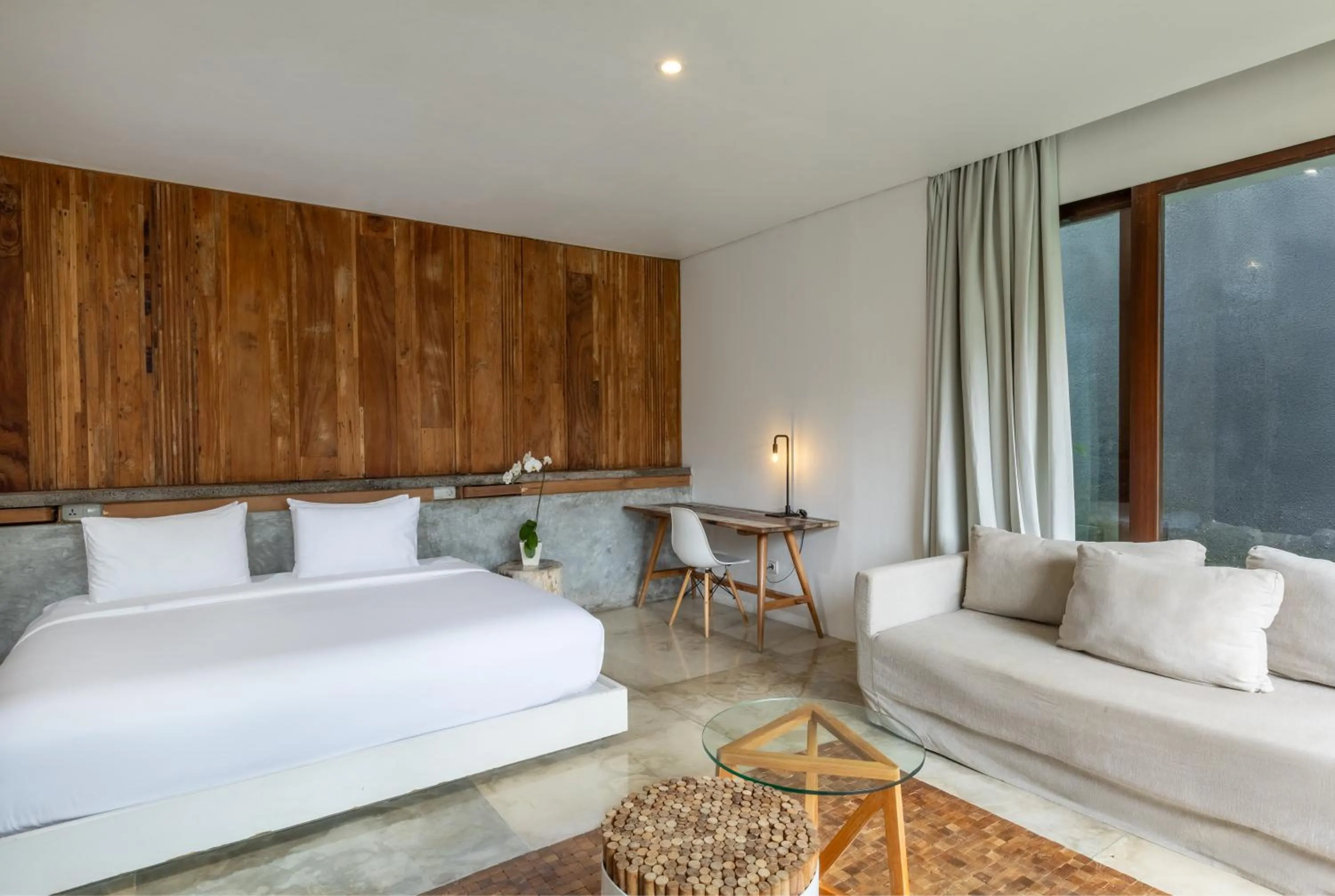 Seating area, Bed in Aria Villas Ubud