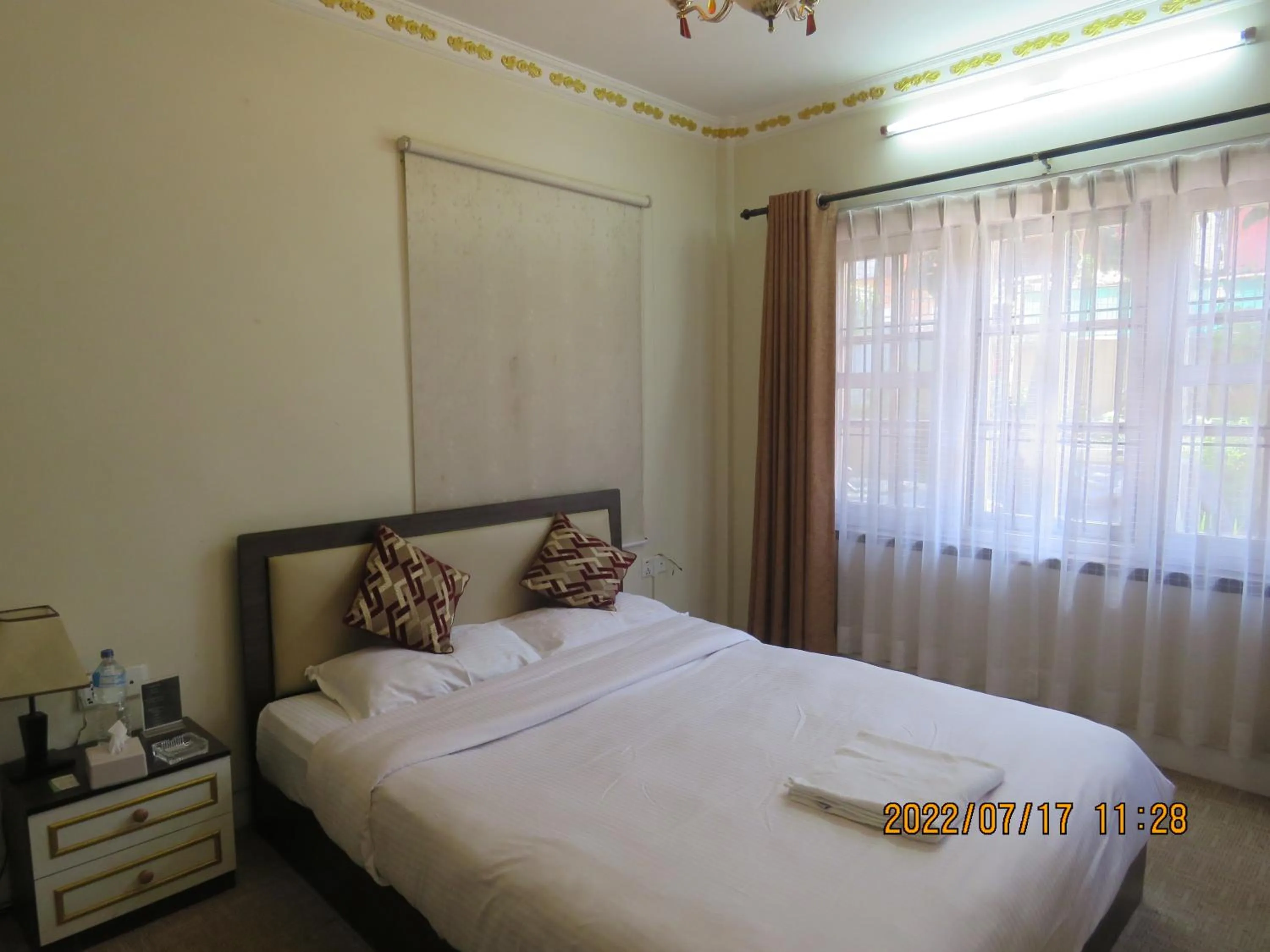 Bed in Hidden Leaf Bed & Breakfast