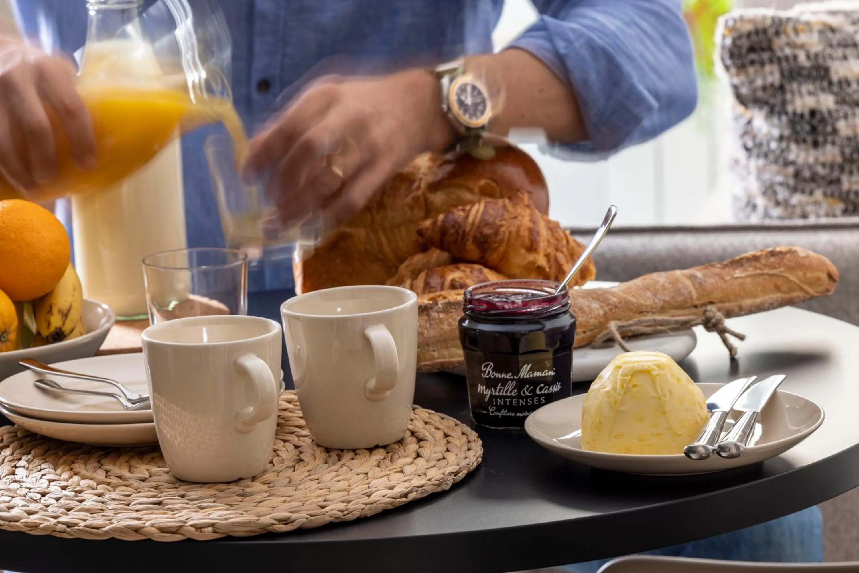 Breakfast in Yuna Saint-Honoré - Serviced Apartments