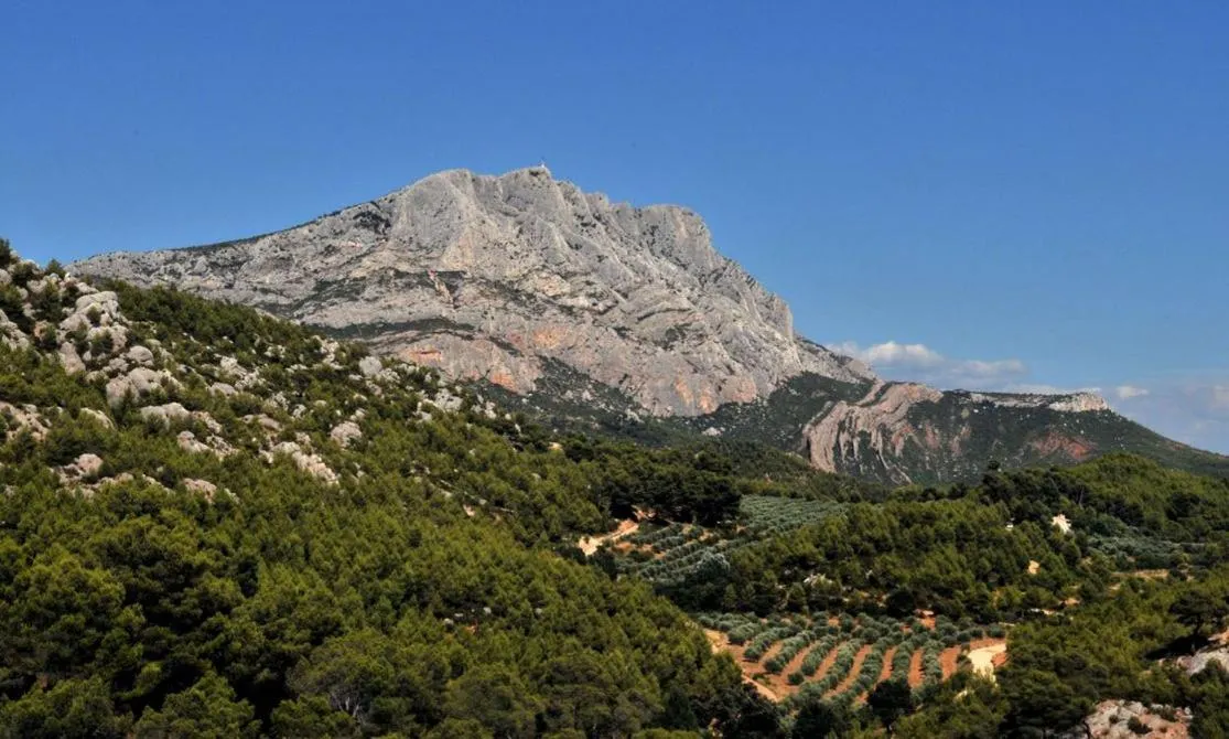 Nearby landmark in Studio à Deux Pas d'Aix