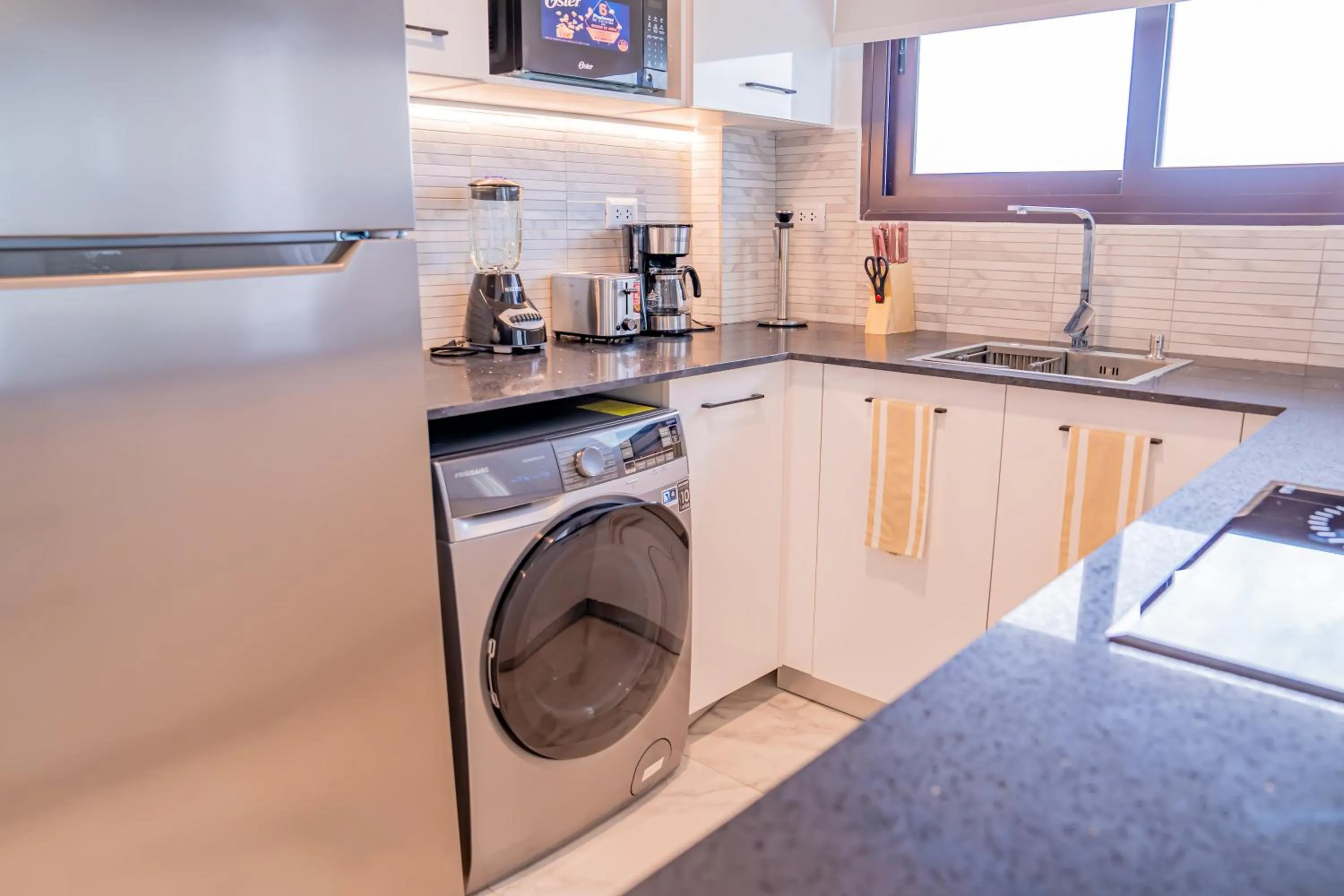 Kitchen or kitchenette in Xeliter Cana Rock Punta Cana