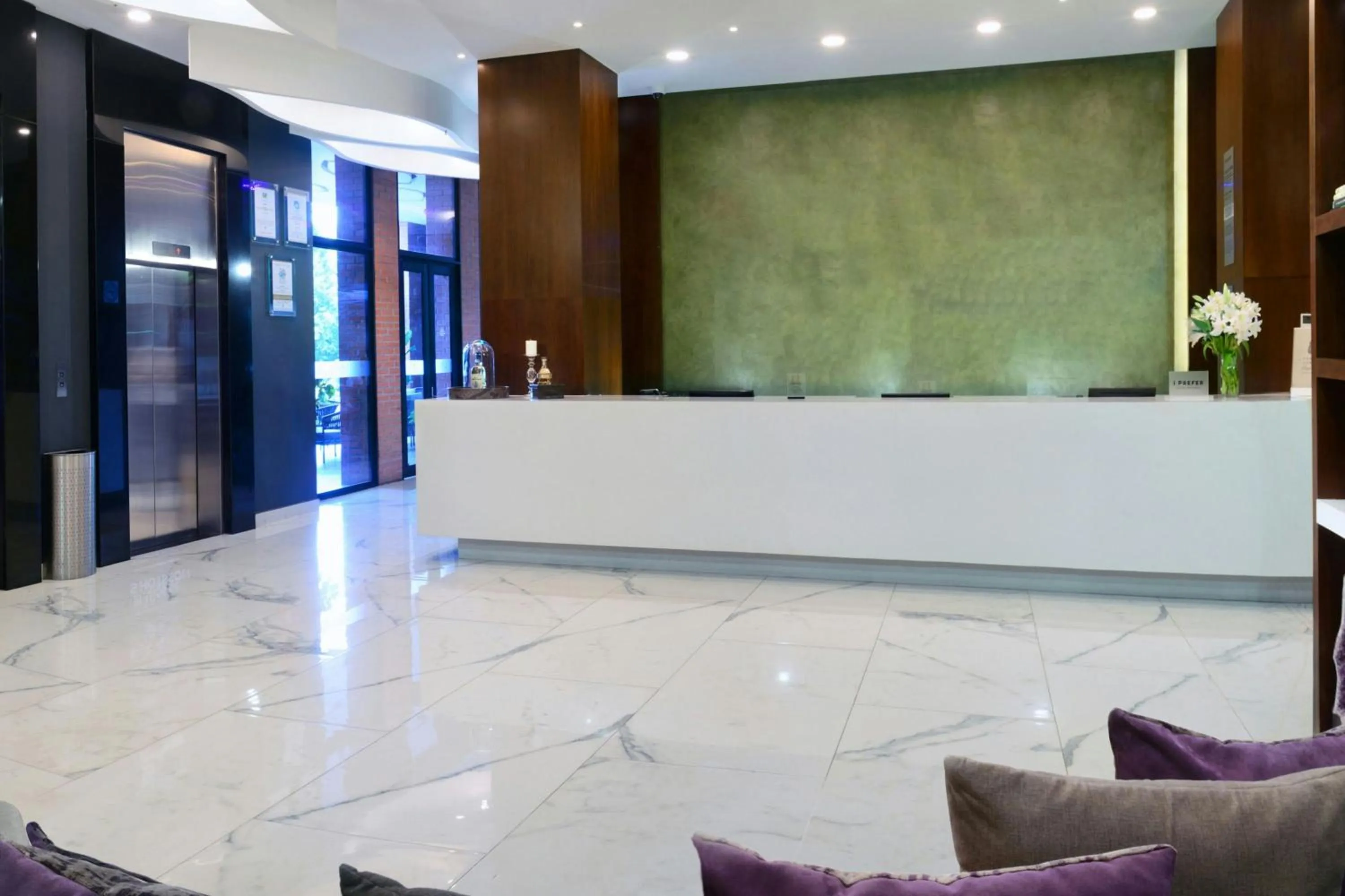 Lobby or reception in Hotel Guadalajara Country Club by HNF