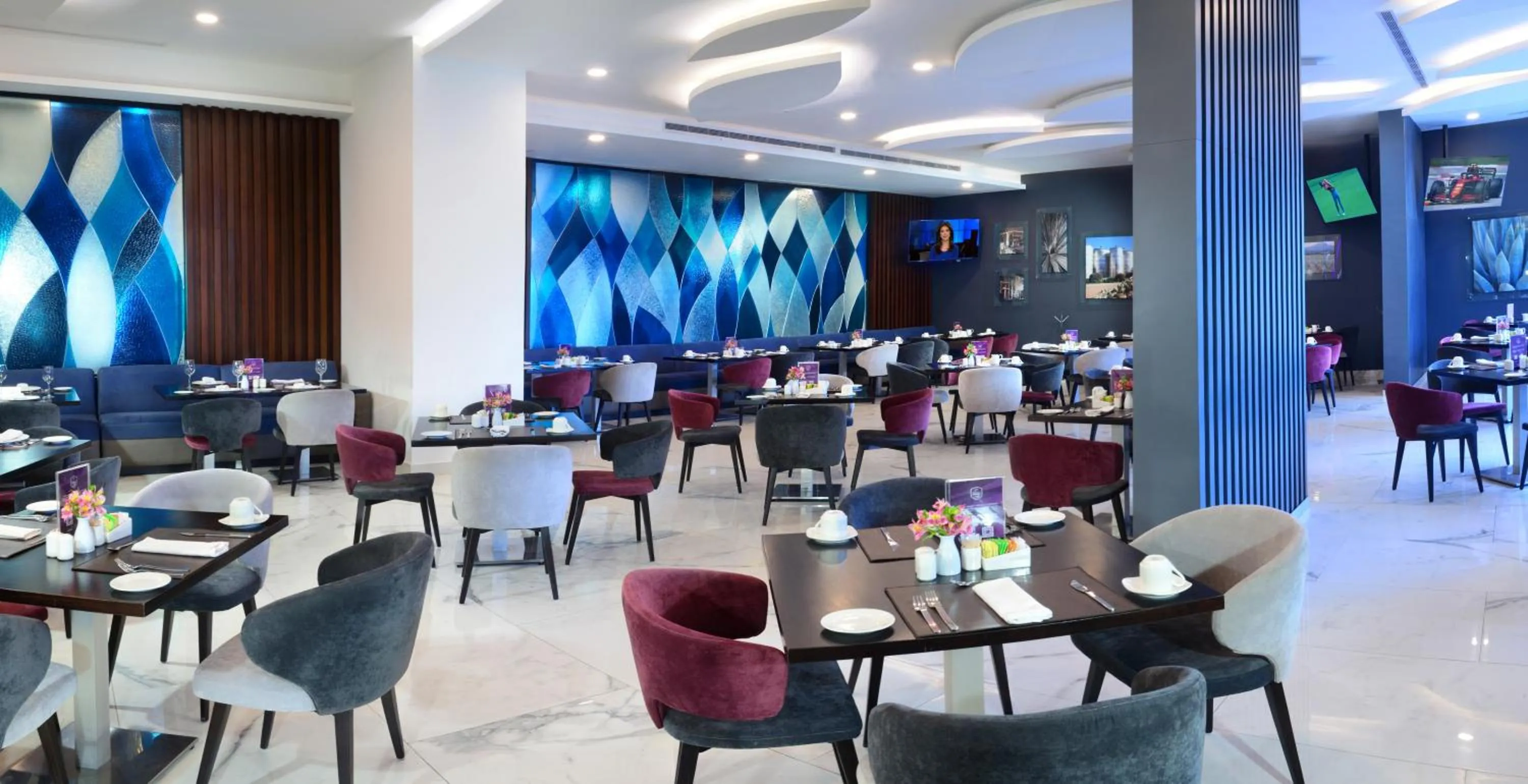 Restaurant/places to eat in Hotel Guadalajara Country Club by HNF