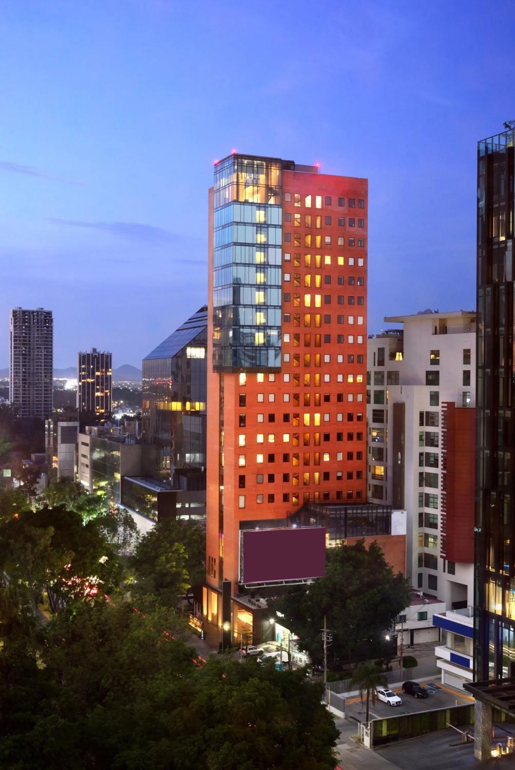 Property building in Hotel Guadalajara Country Club by HNF