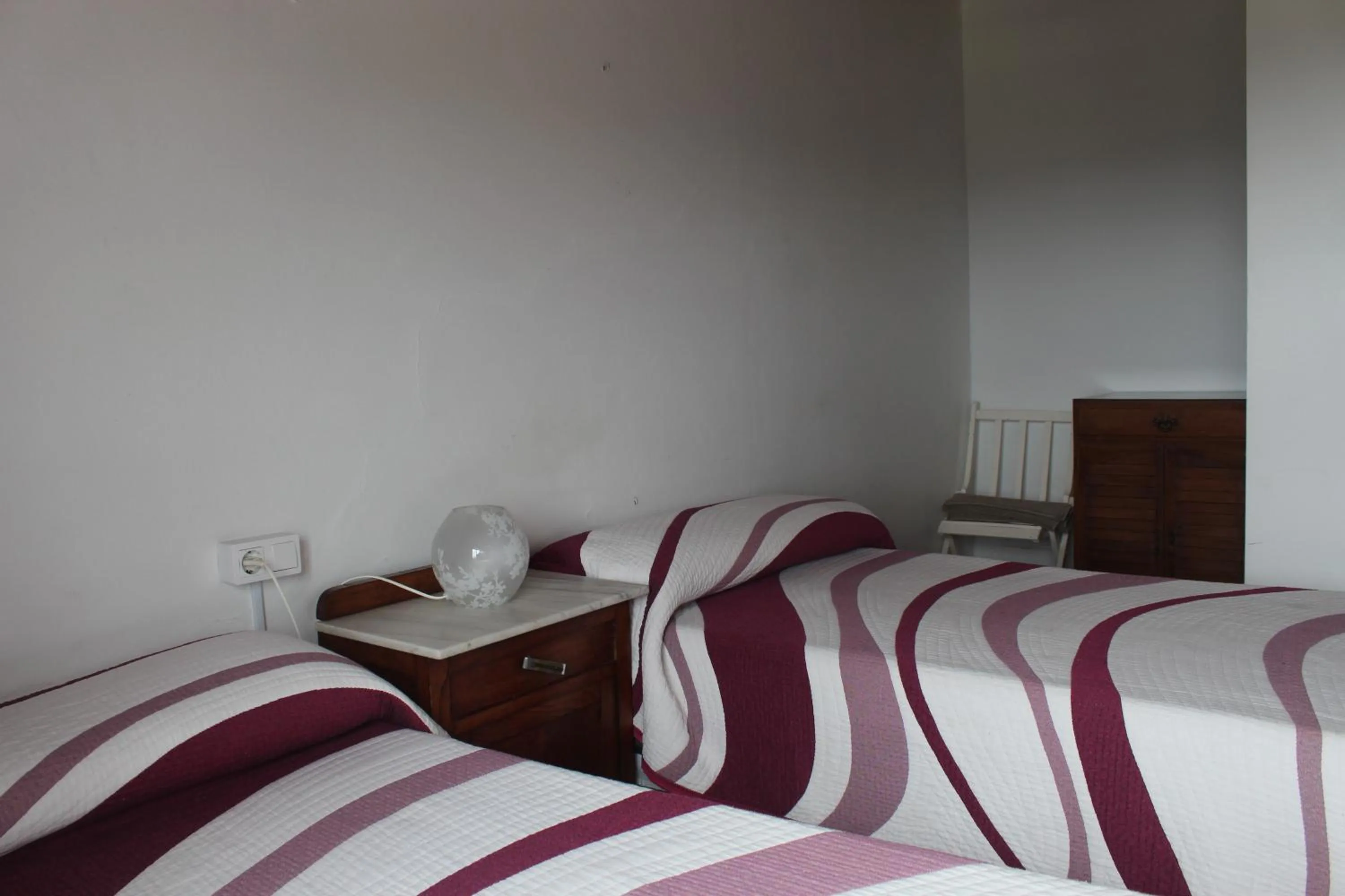 Bedroom, Bed in Albergue Turístico Silleda