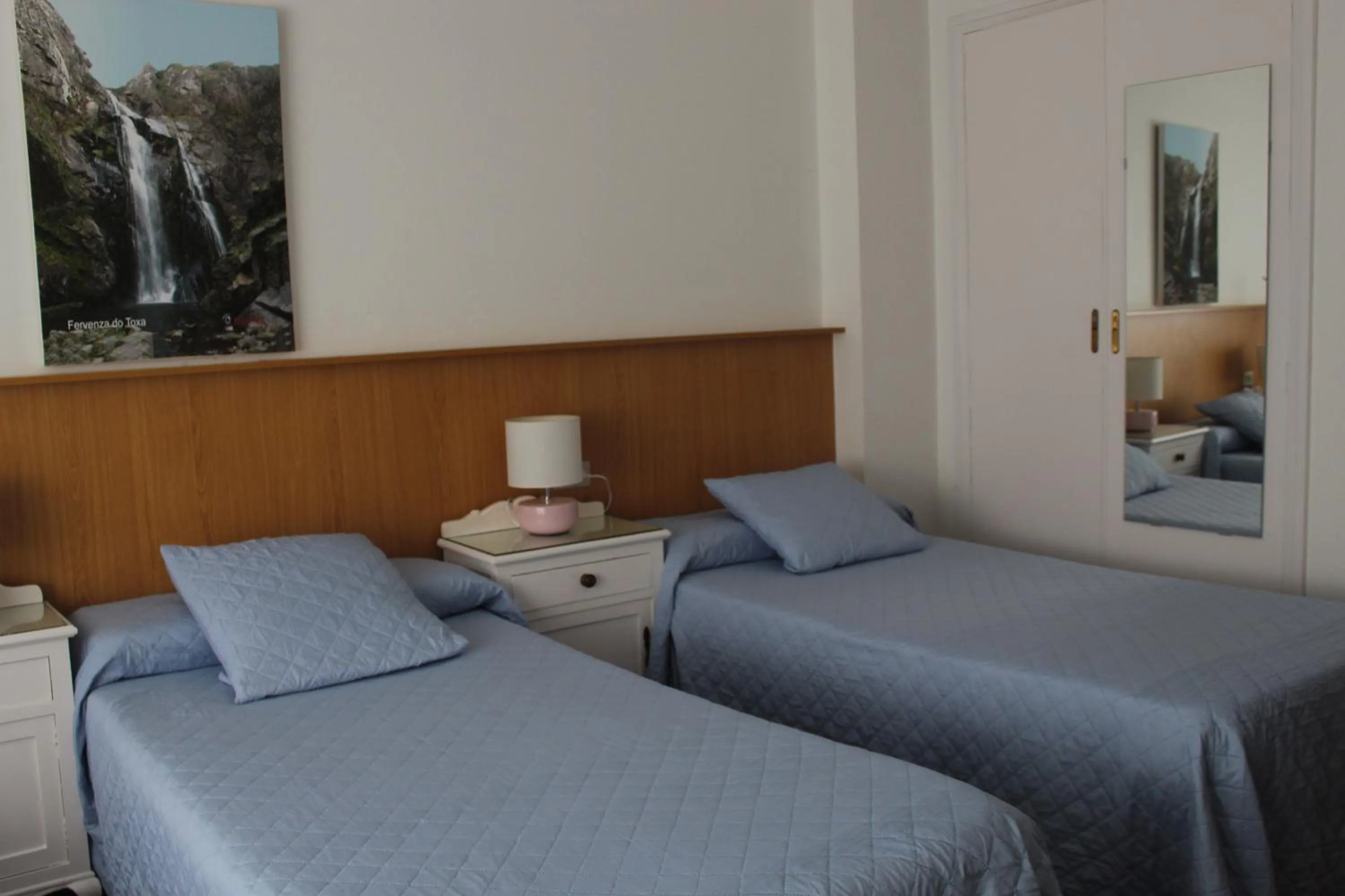 Bedroom, Bed in Albergue Turístico Silleda