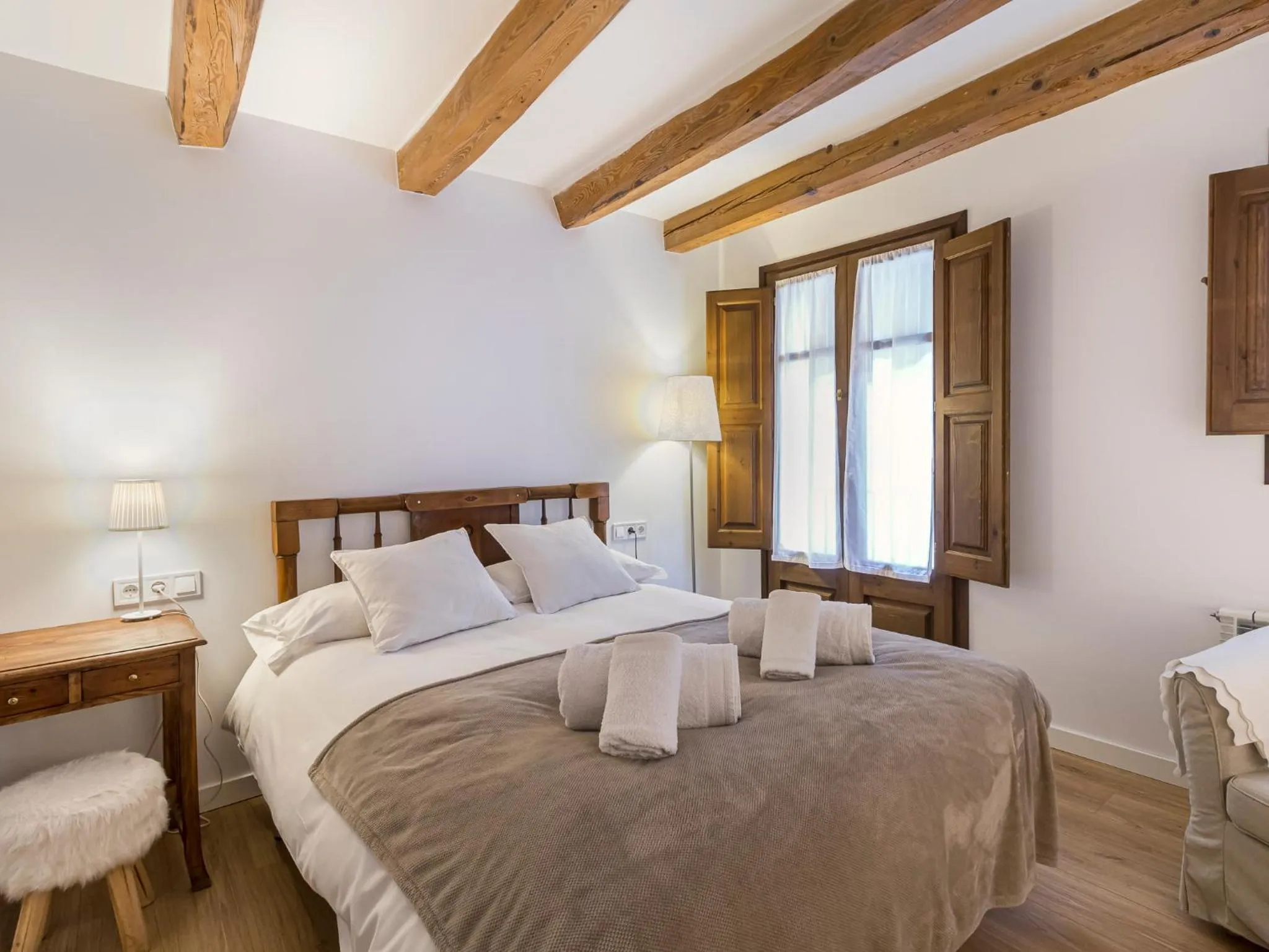 Bedroom, Bed in Cal Rellotger de Solsona