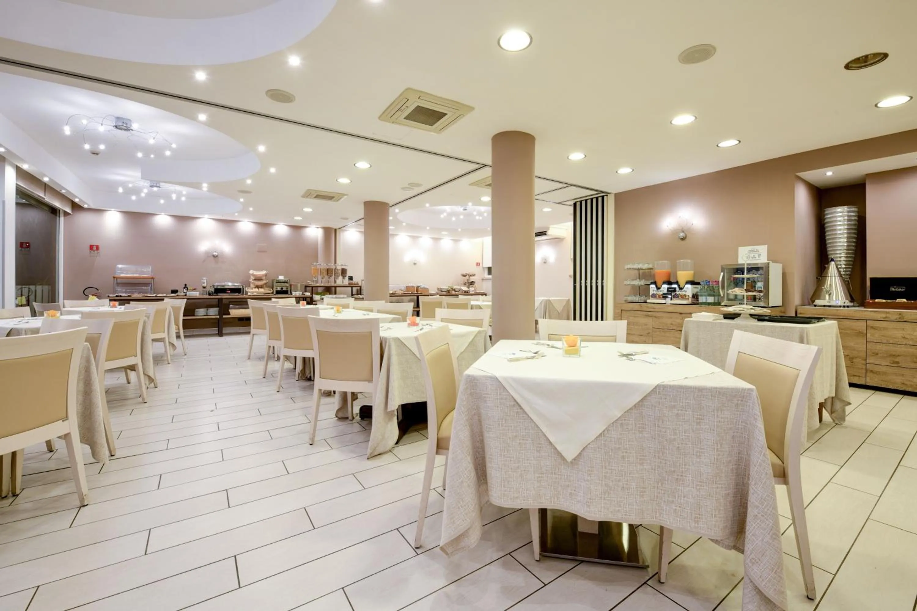 Breakfast in Hotel Europa