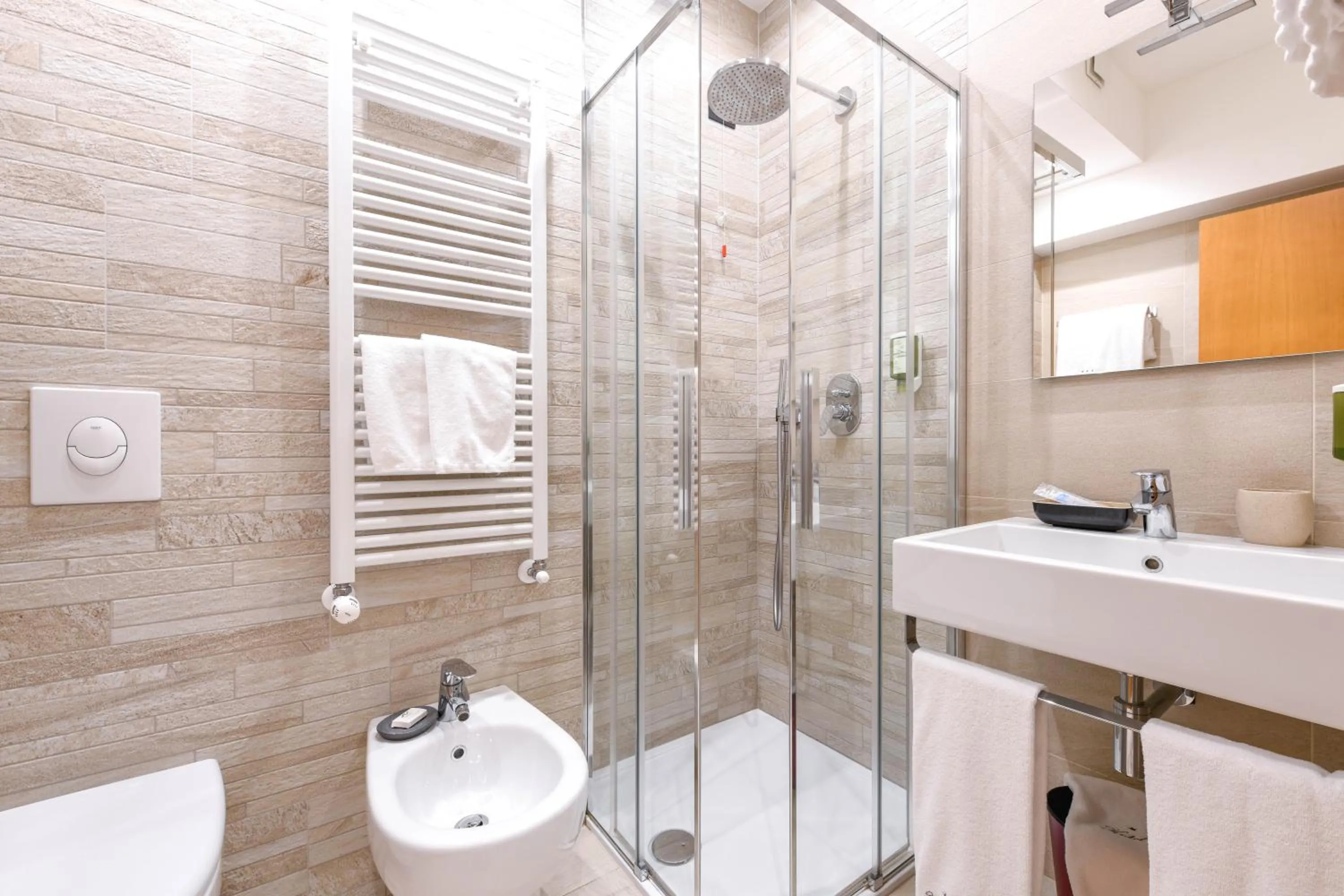 Bathroom in Hotel Europa