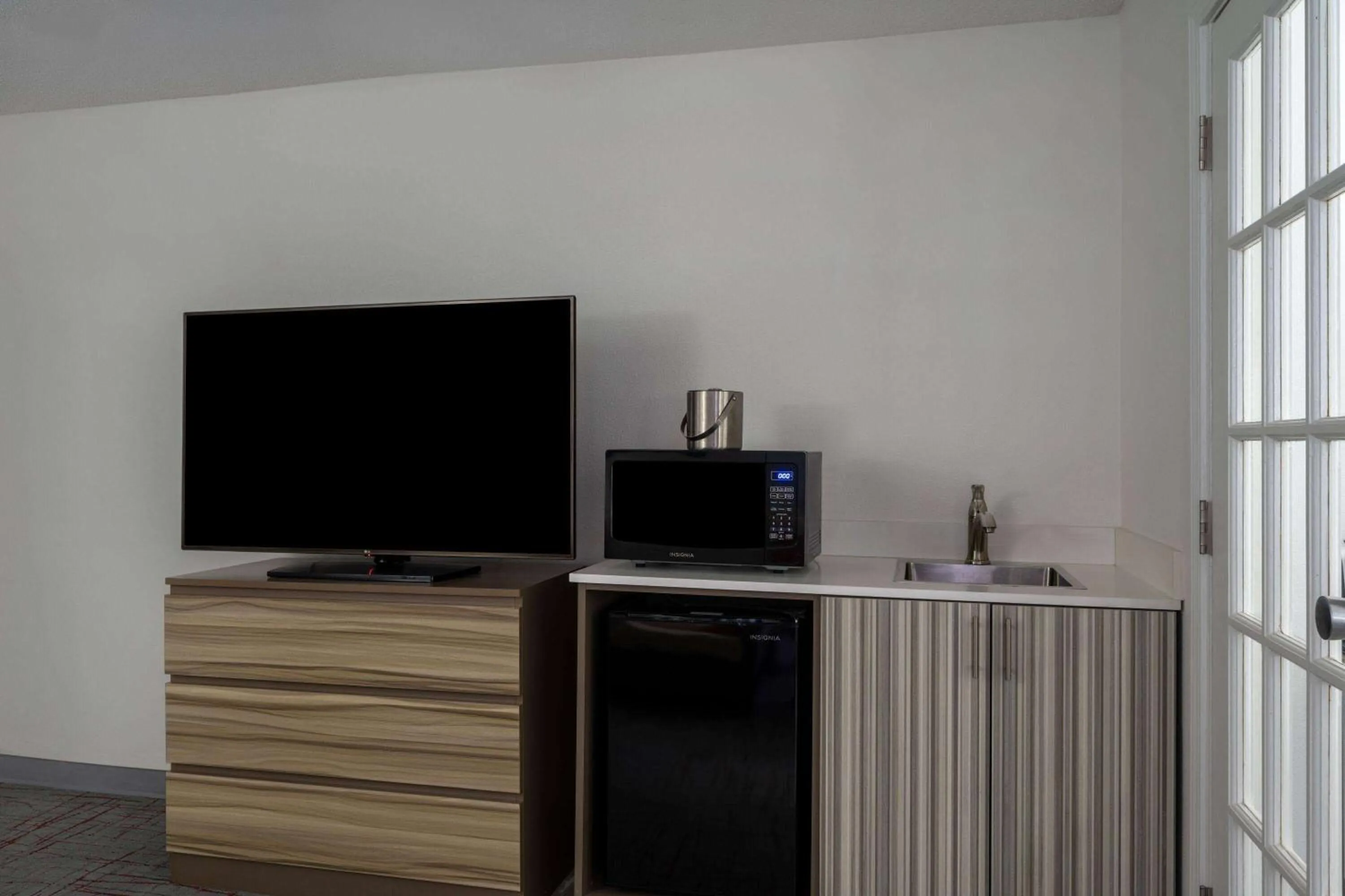 Bed in Wyndham Garden Columbia-Ft Jackson