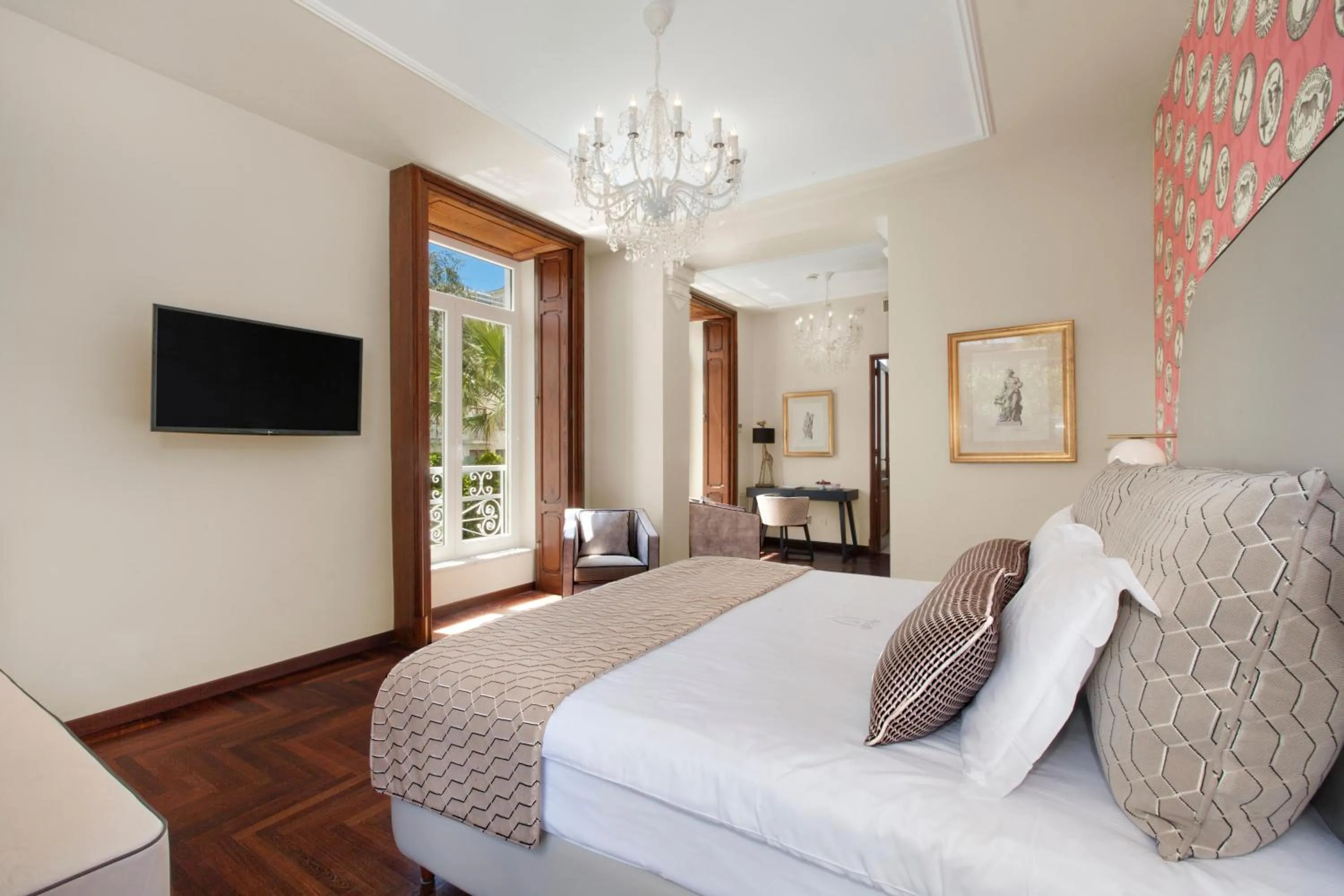 Photo of the whole room, Bed in Relais Villa Savarese