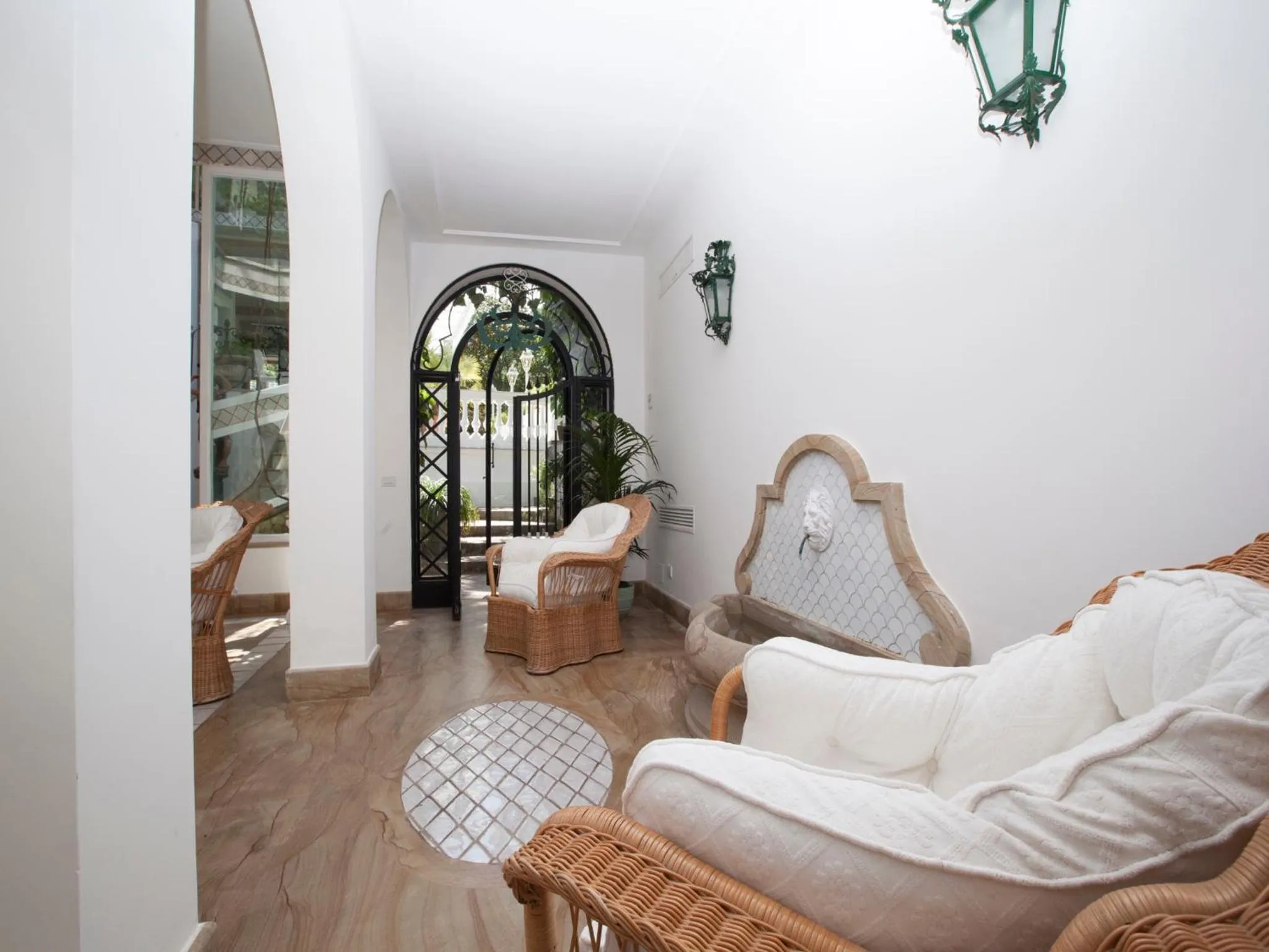 Lounge or bar in Relais Villa Savarese