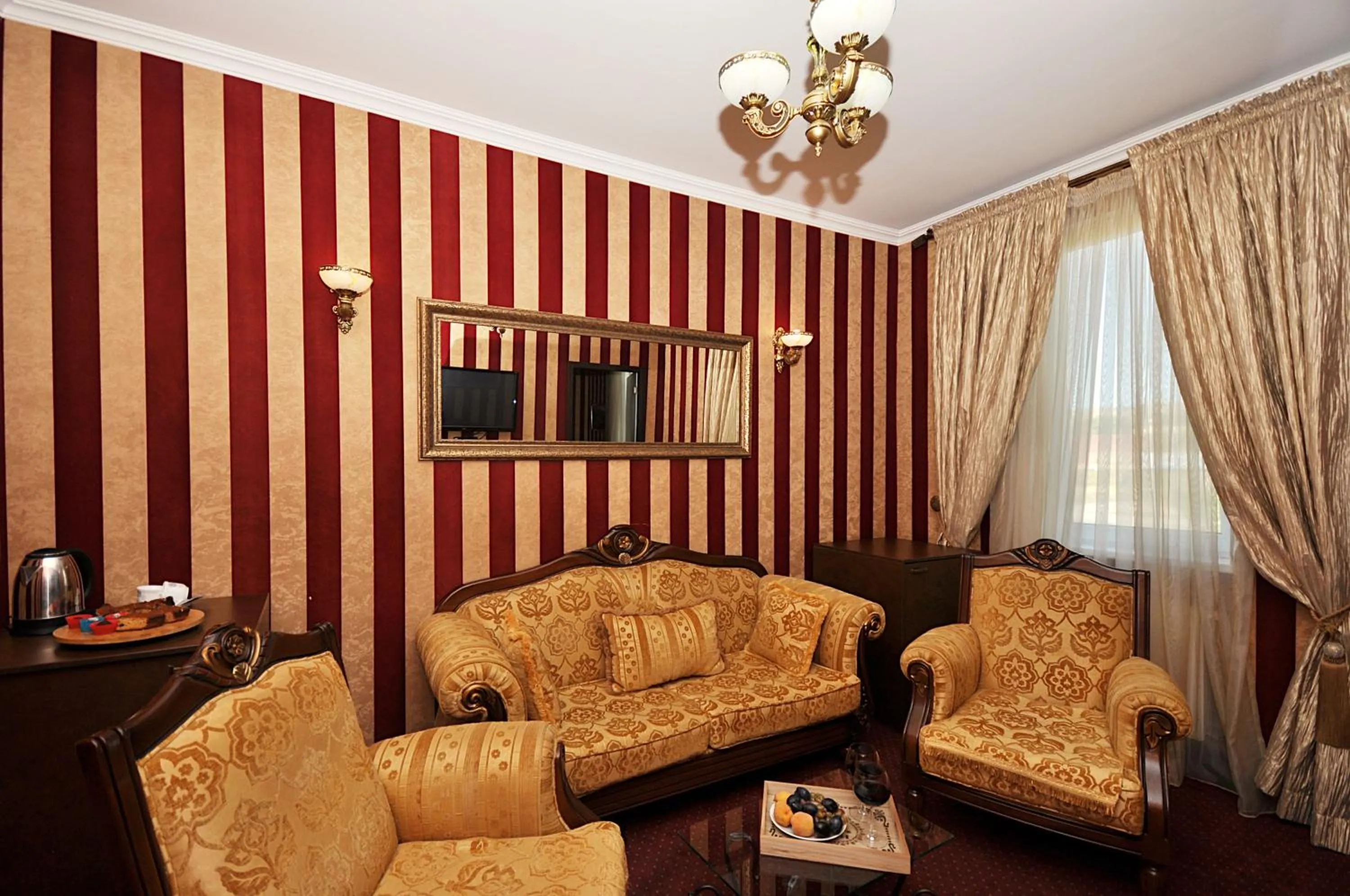 Nightclub / DJ, Seating Area in Athletics Hotel