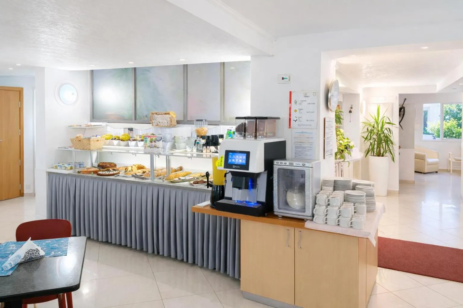 Breakfast in Hotel Azzurro