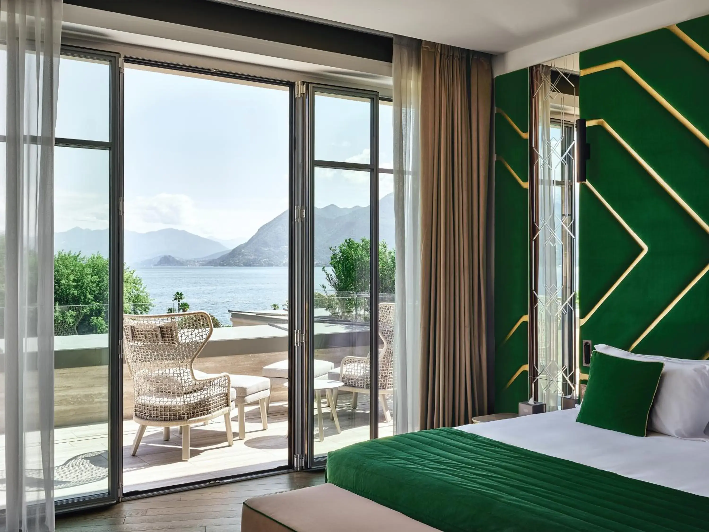 Presidential Suite in Boutique Hotel Stresa Presidential Suite in Boutique Hotel Stresa