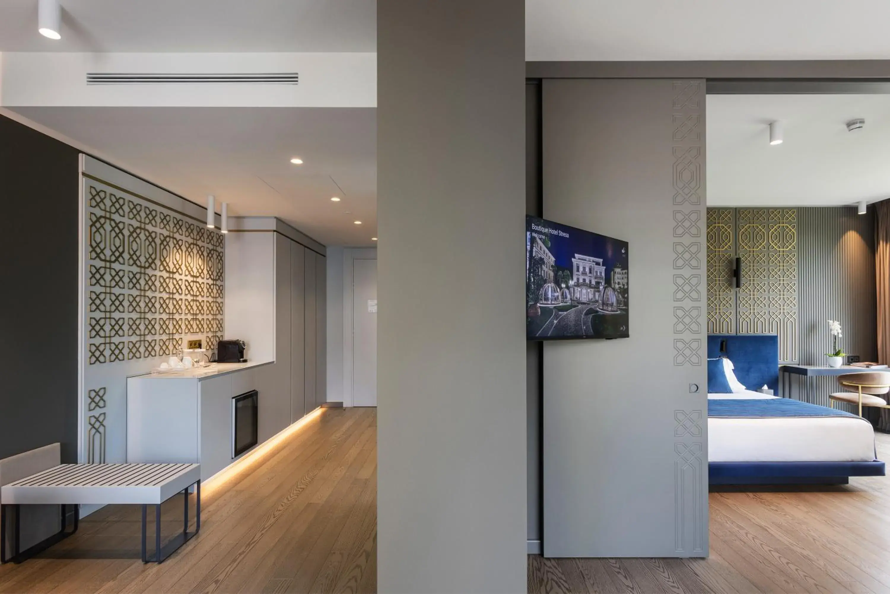 Corner Suite in Boutique Hotel Stresa Corner Suite in Boutique Hotel Stresa