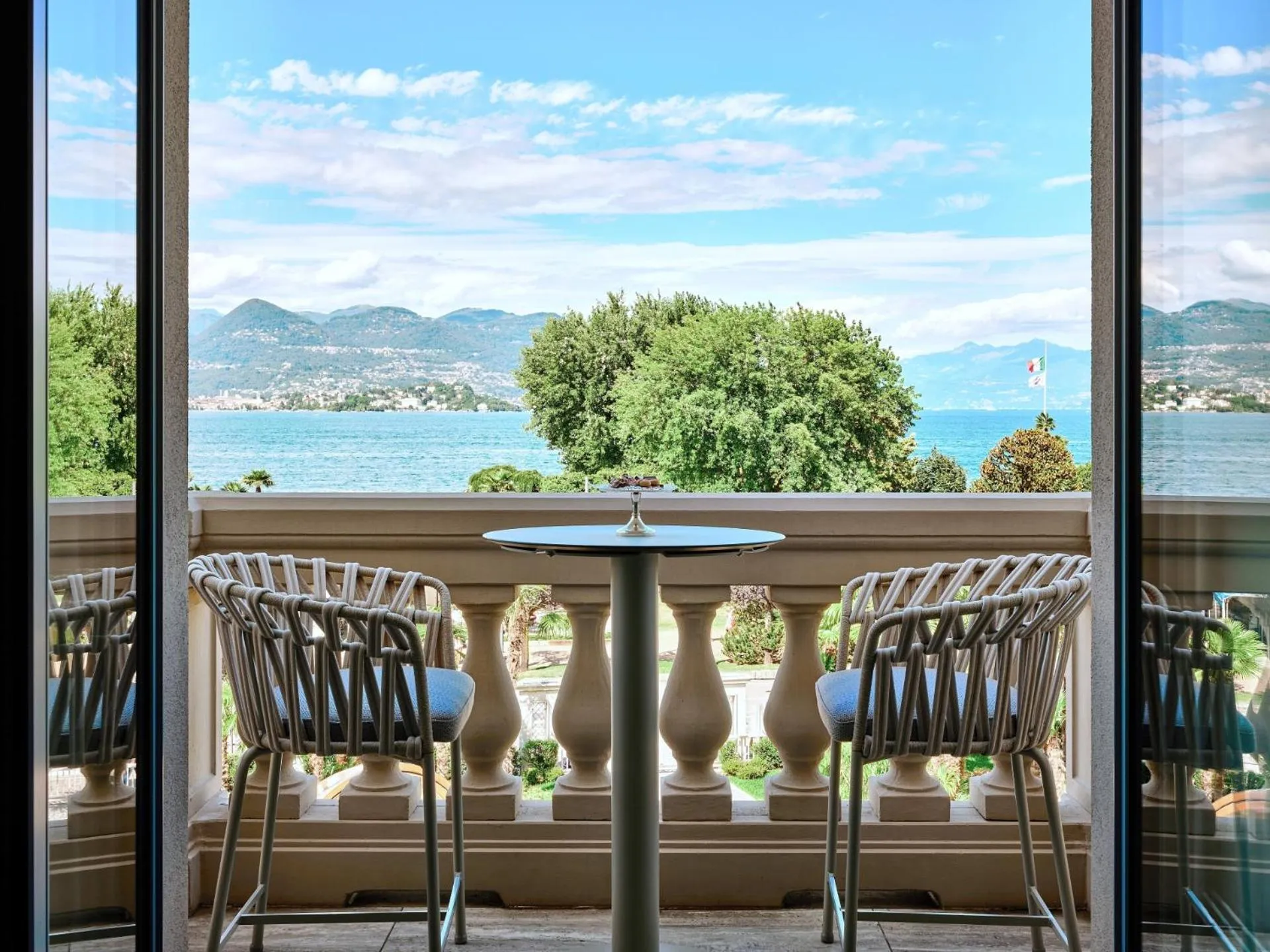 Natural landscape in Boutique Hotel Stresa