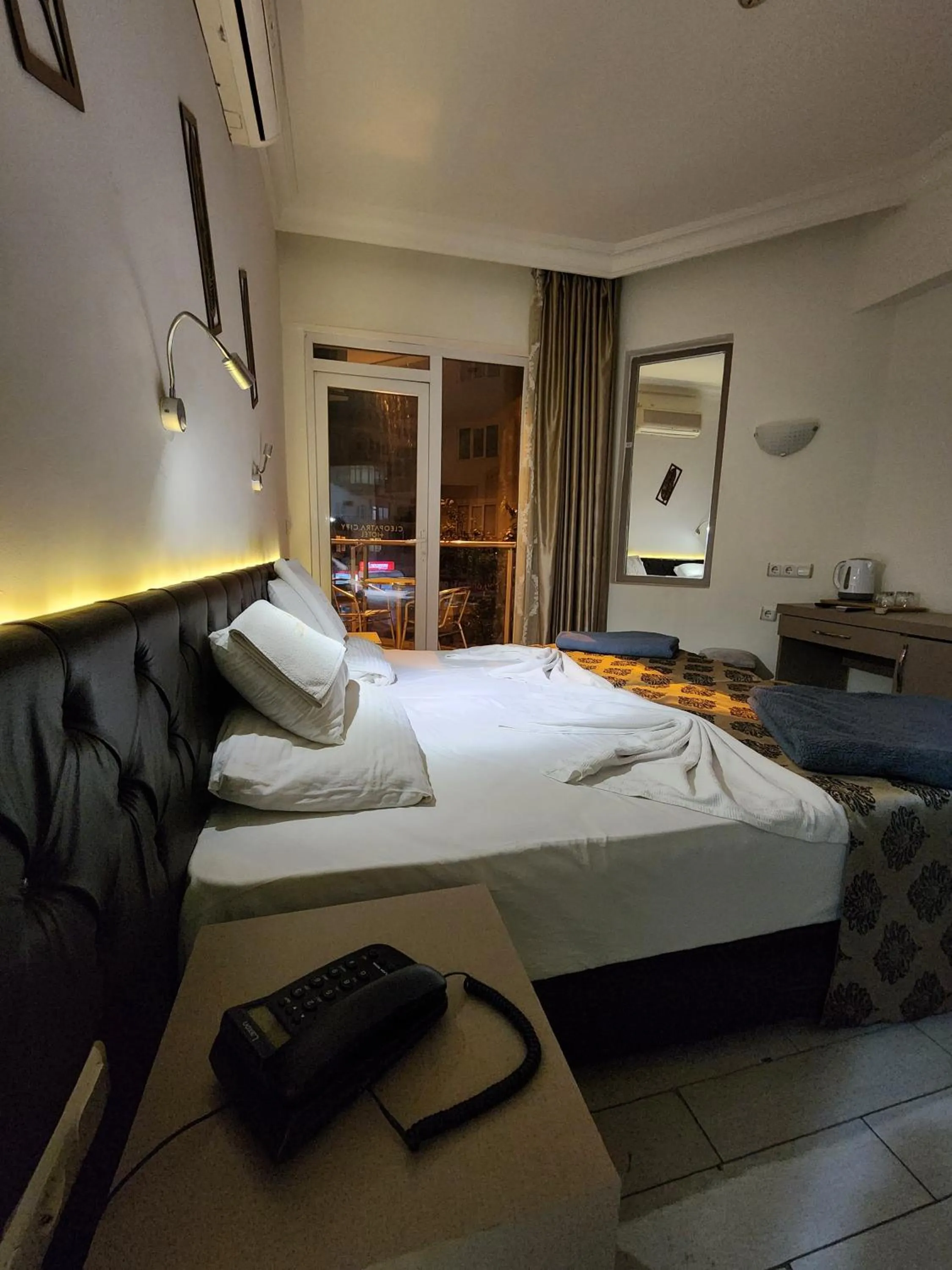 Coffee/tea facilities, Bed in Cleopatra City Hotel Alanya