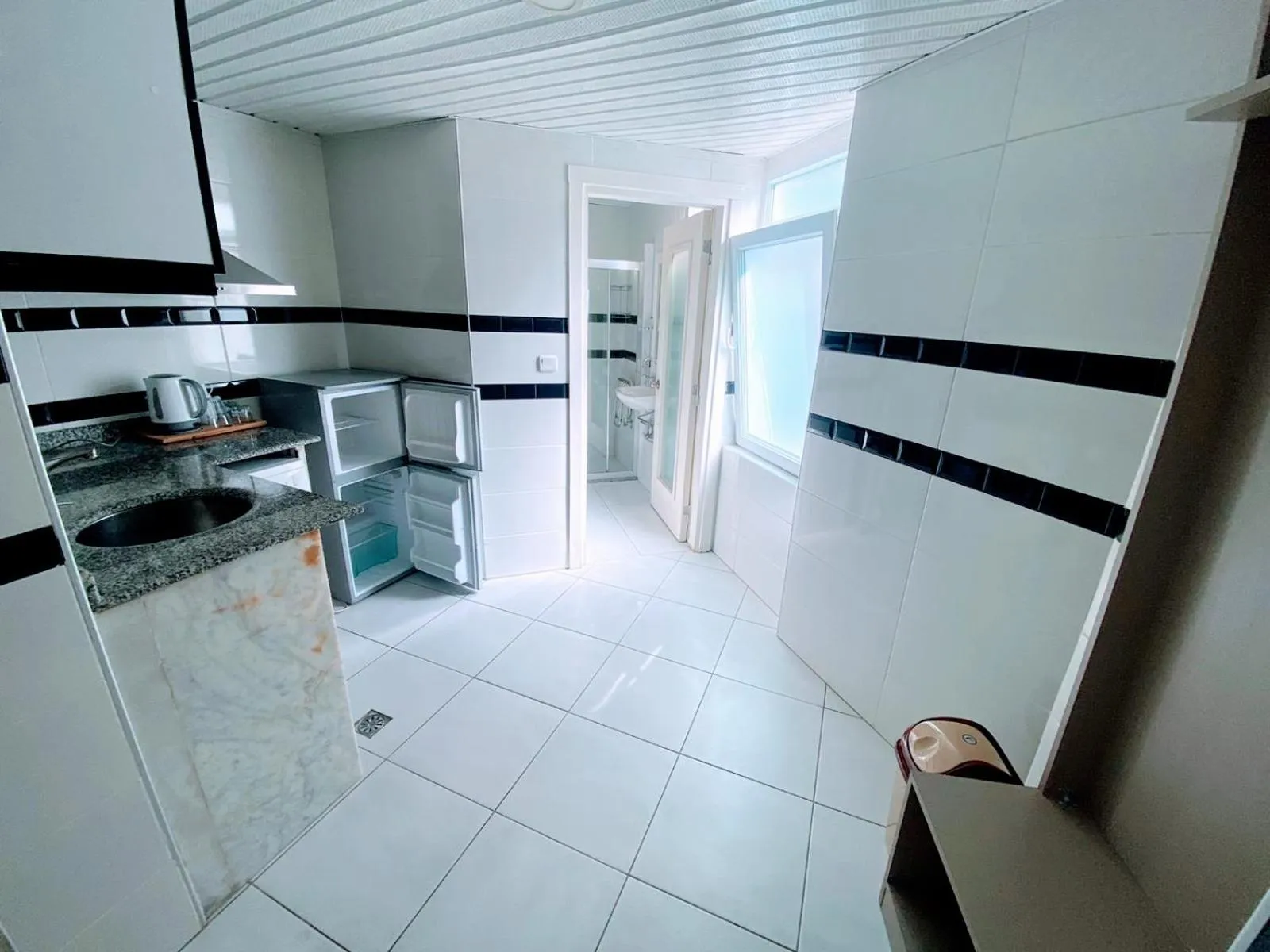 Kitchen or kitchenette in Cleopatra City Hotel Alanya