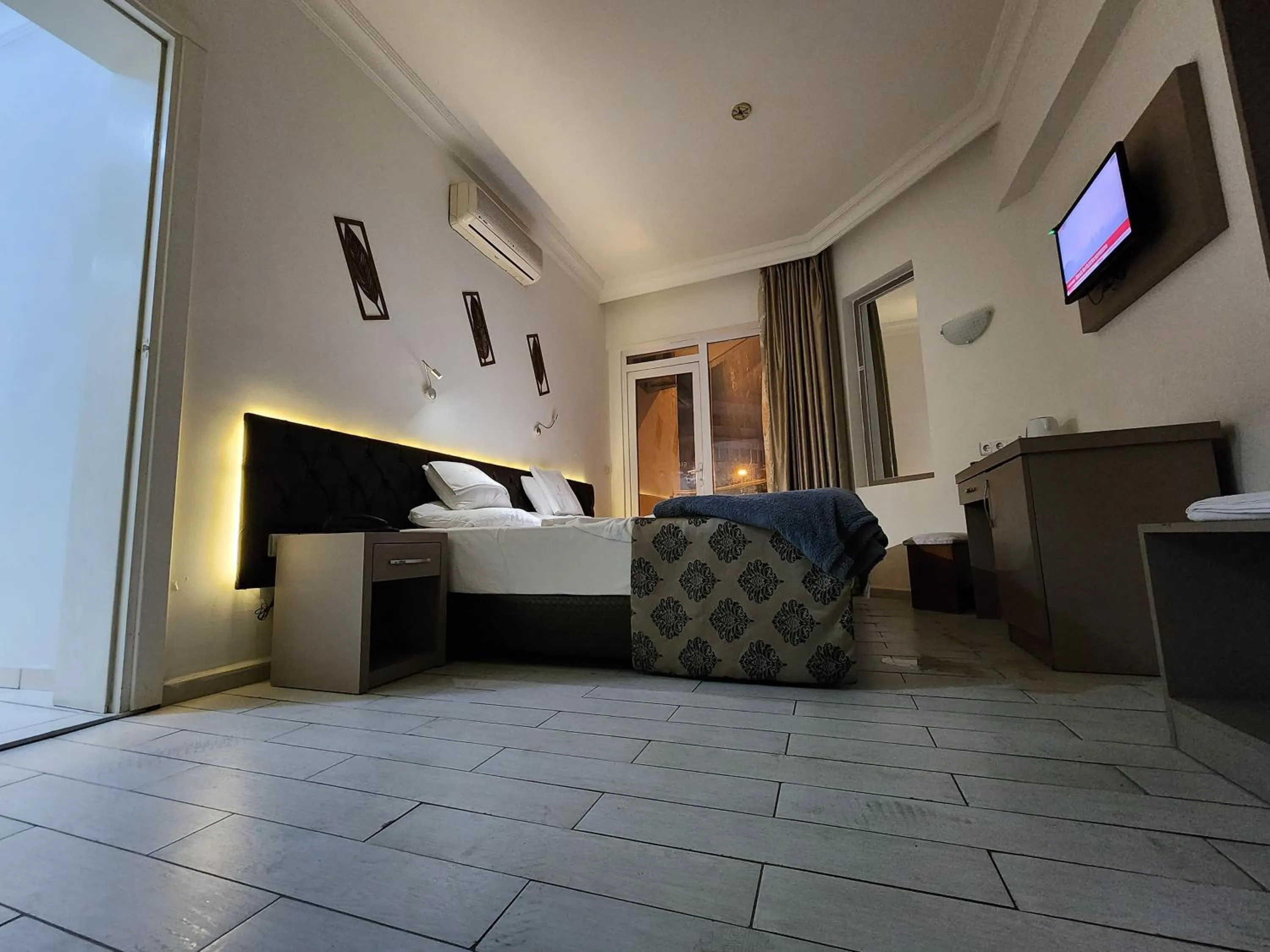 TV and multimedia, Bed in Cleopatra City Hotel Alanya