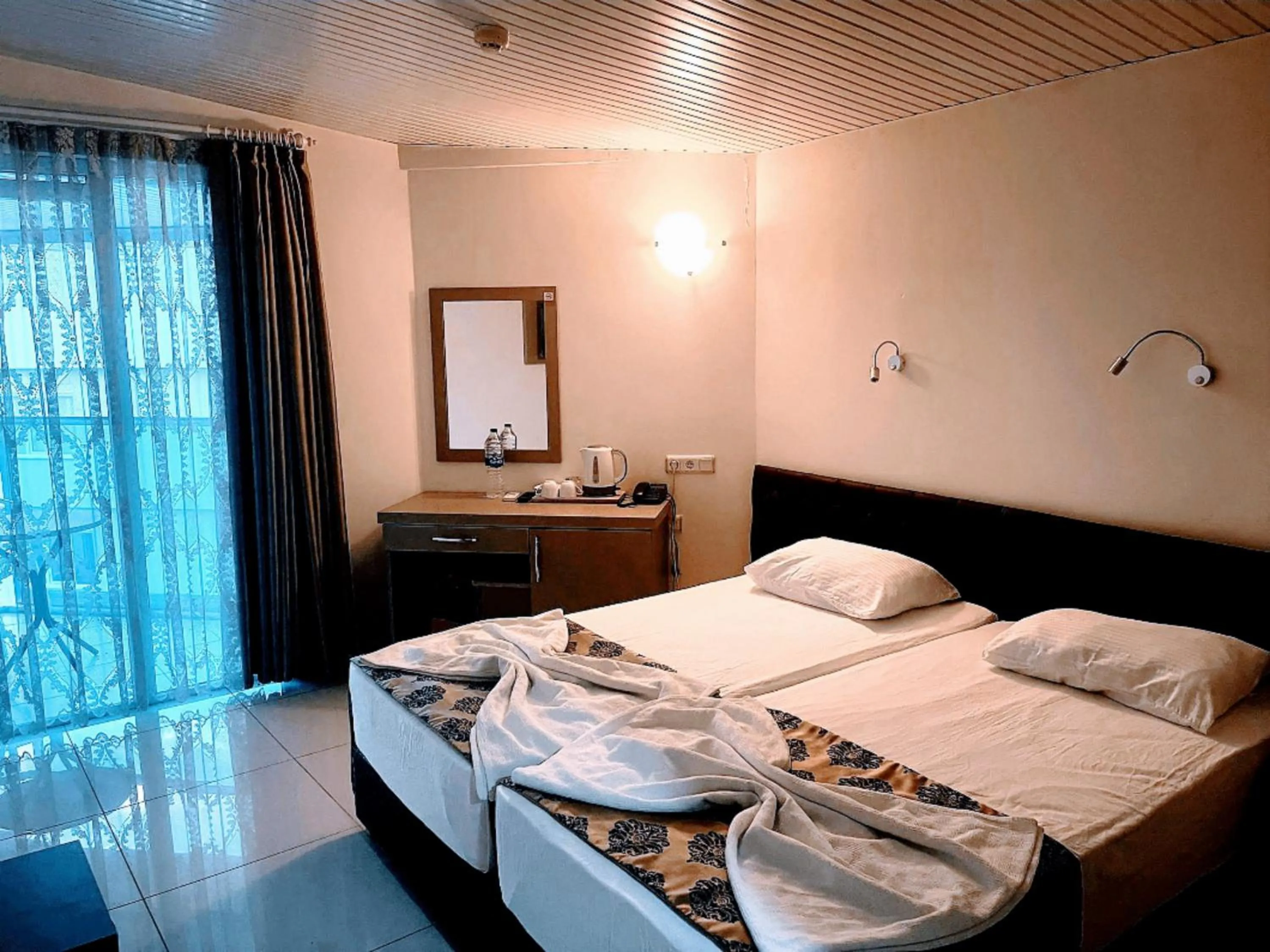 Balcony/Terrace, Bed in Cleopatra City Hotel Alanya