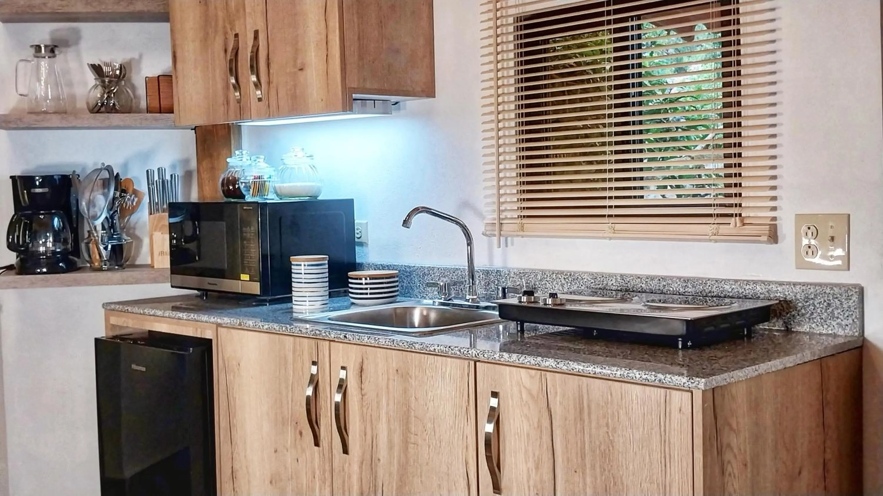 Kitchen or kitchenette in The Residence by Villa Alejandro