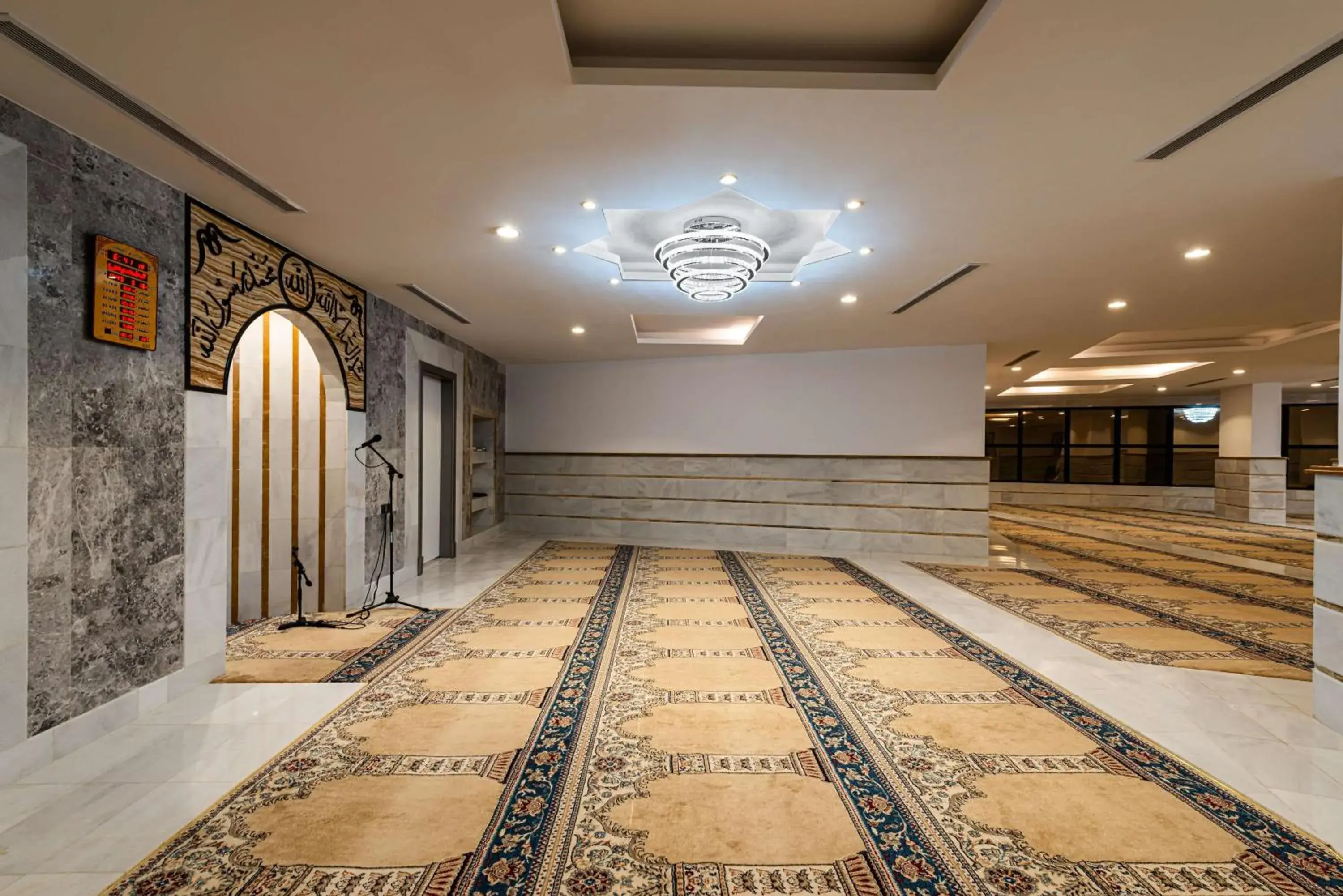 Property building in Best Western Ajyad Makkah Property building in Best Western Ajyad Makkah
