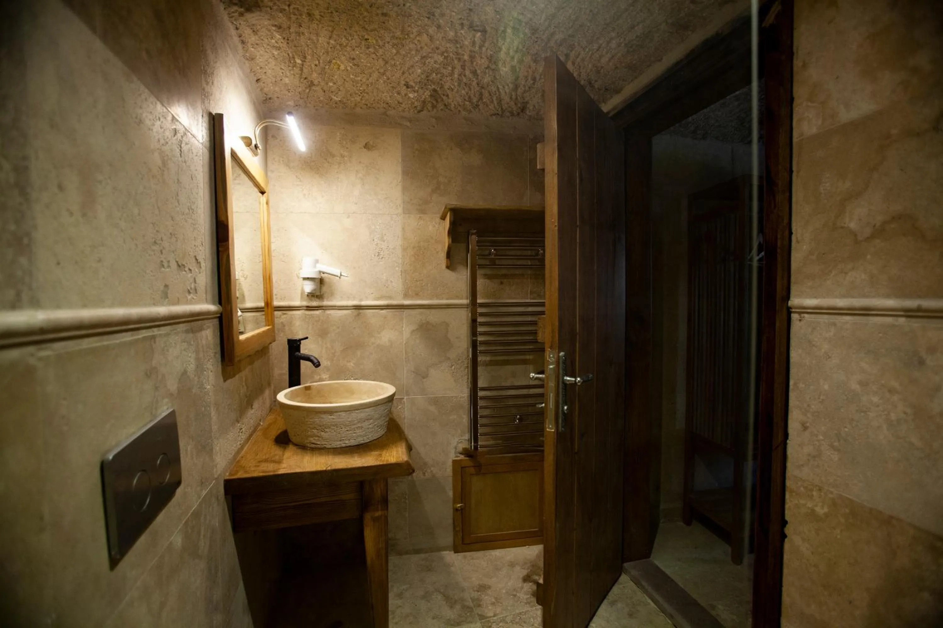 Bathroom in Narcissos Cave