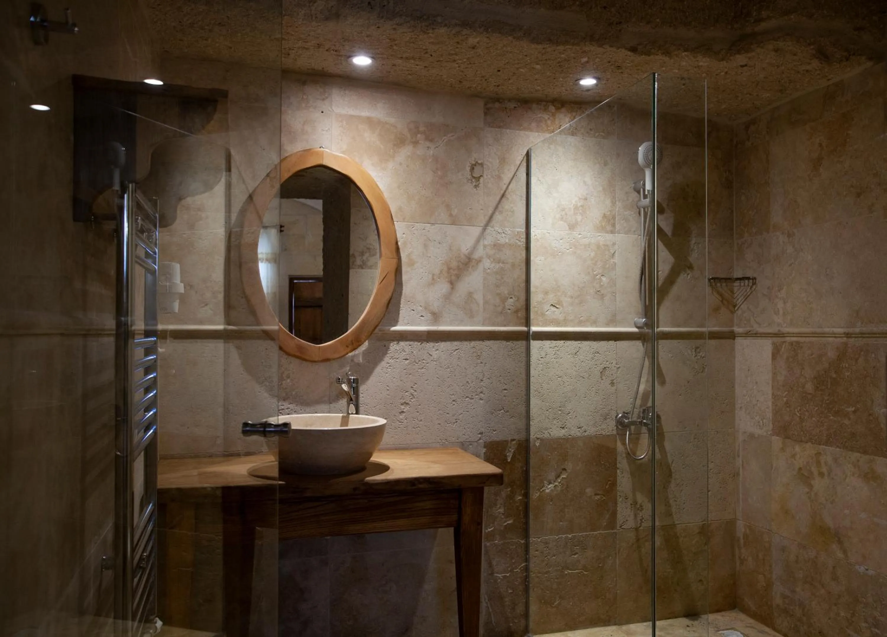 Bathroom in Narcissos Cave