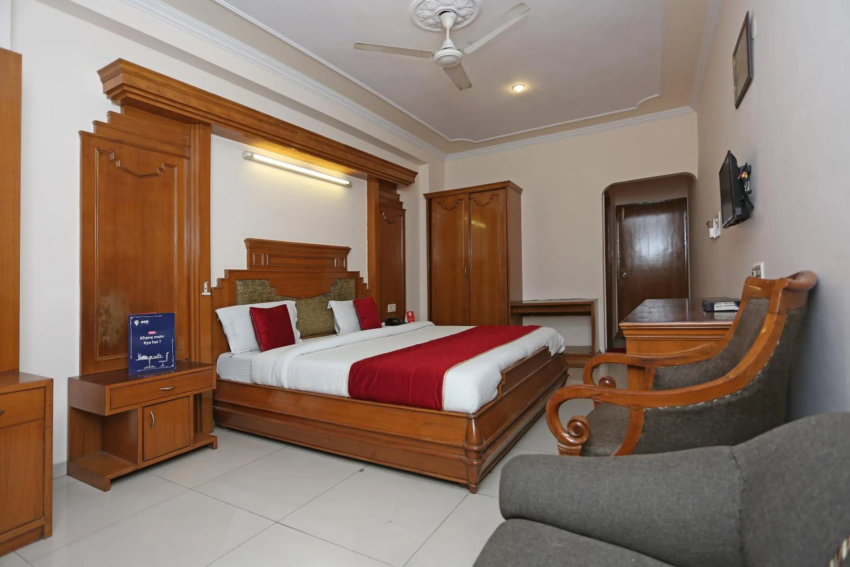 Bedroom, Bed in Hotel O Gold Palace