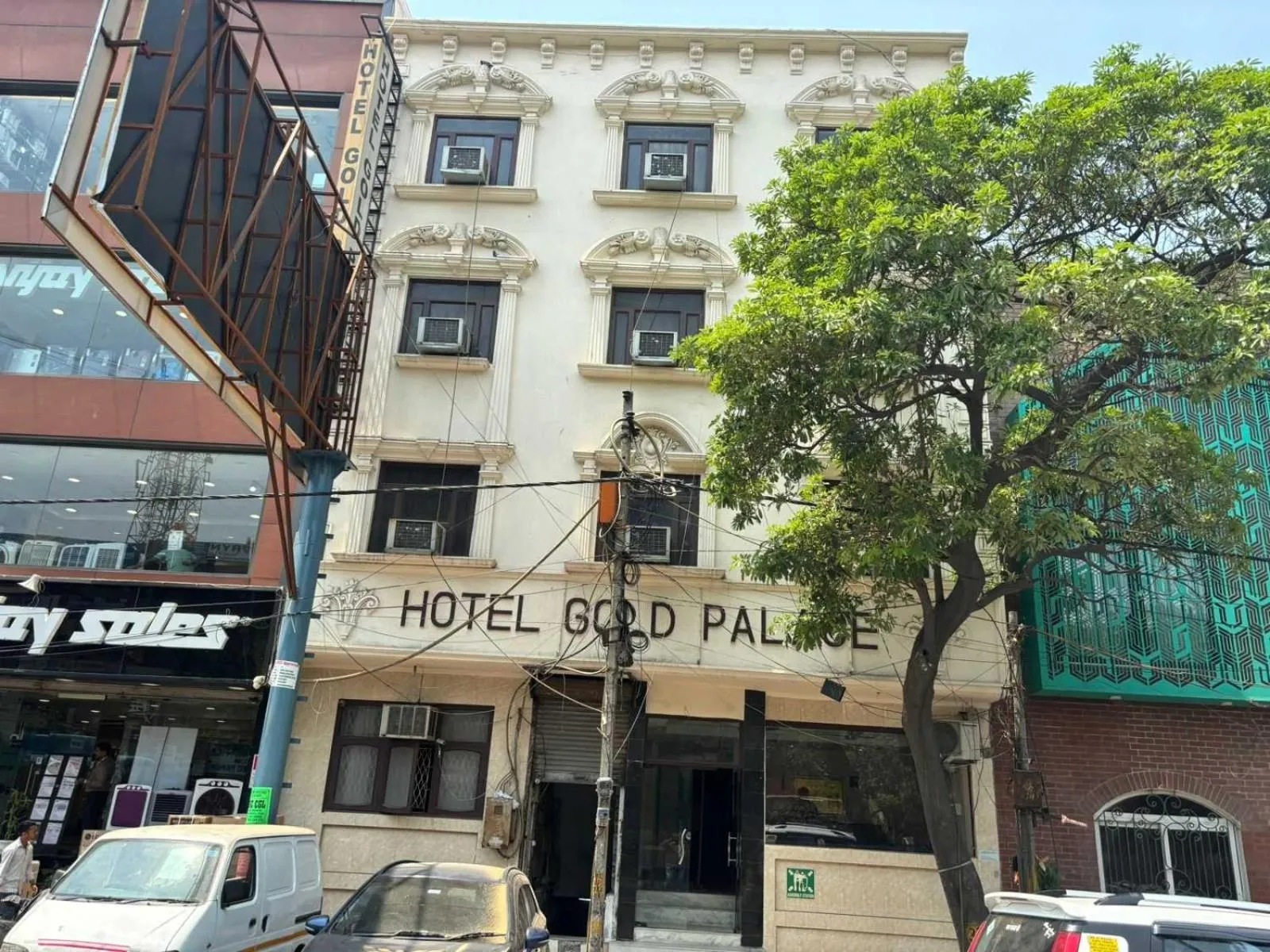 Facade/entrance in Hotel O Gold Palace