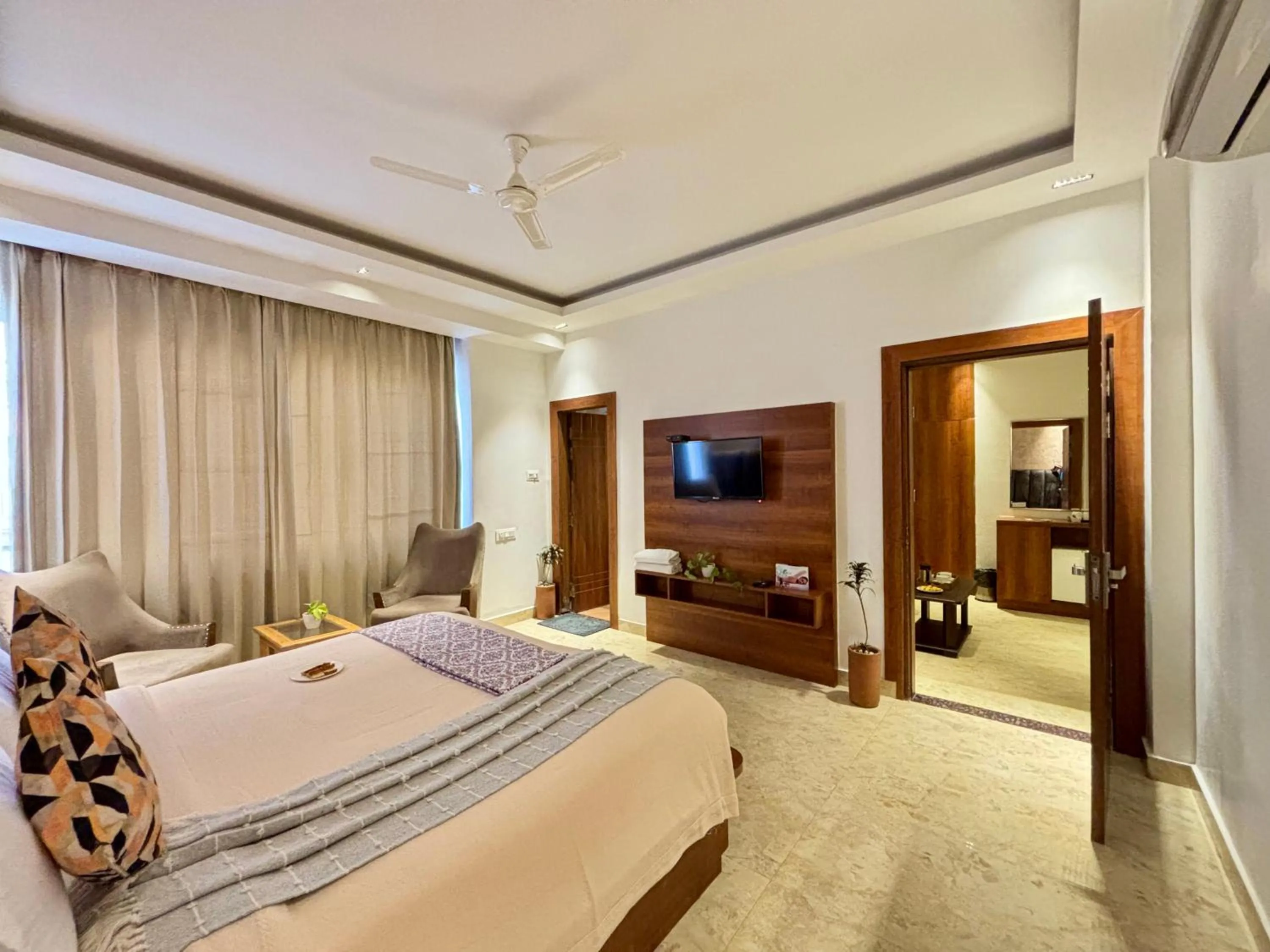 TV and multimedia, Bed in Vyom Boutique Hotel Rishikesh
