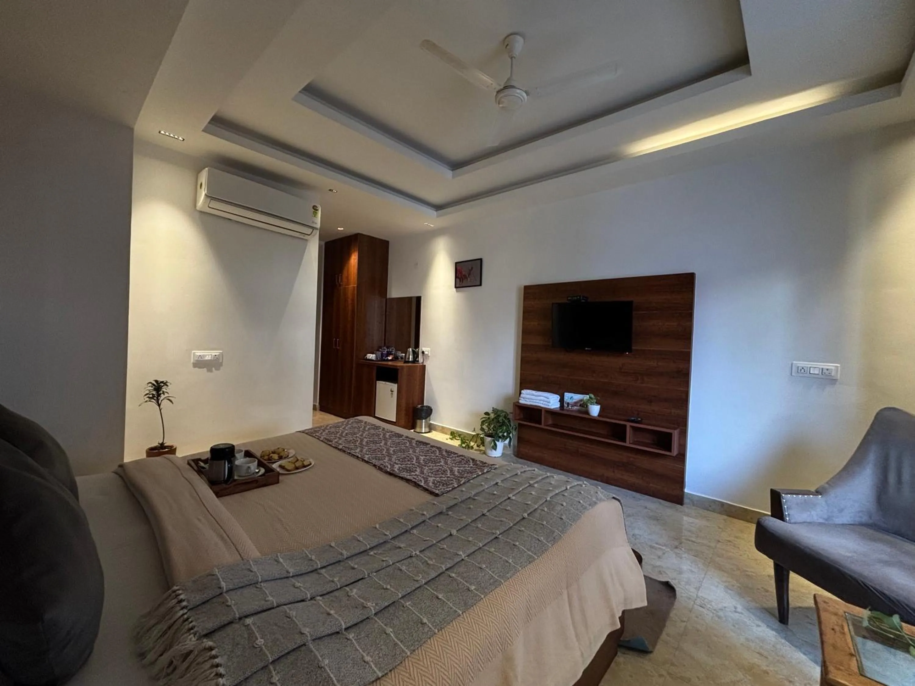 TV and multimedia, Bed in Vyom Boutique Hotel Rishikesh