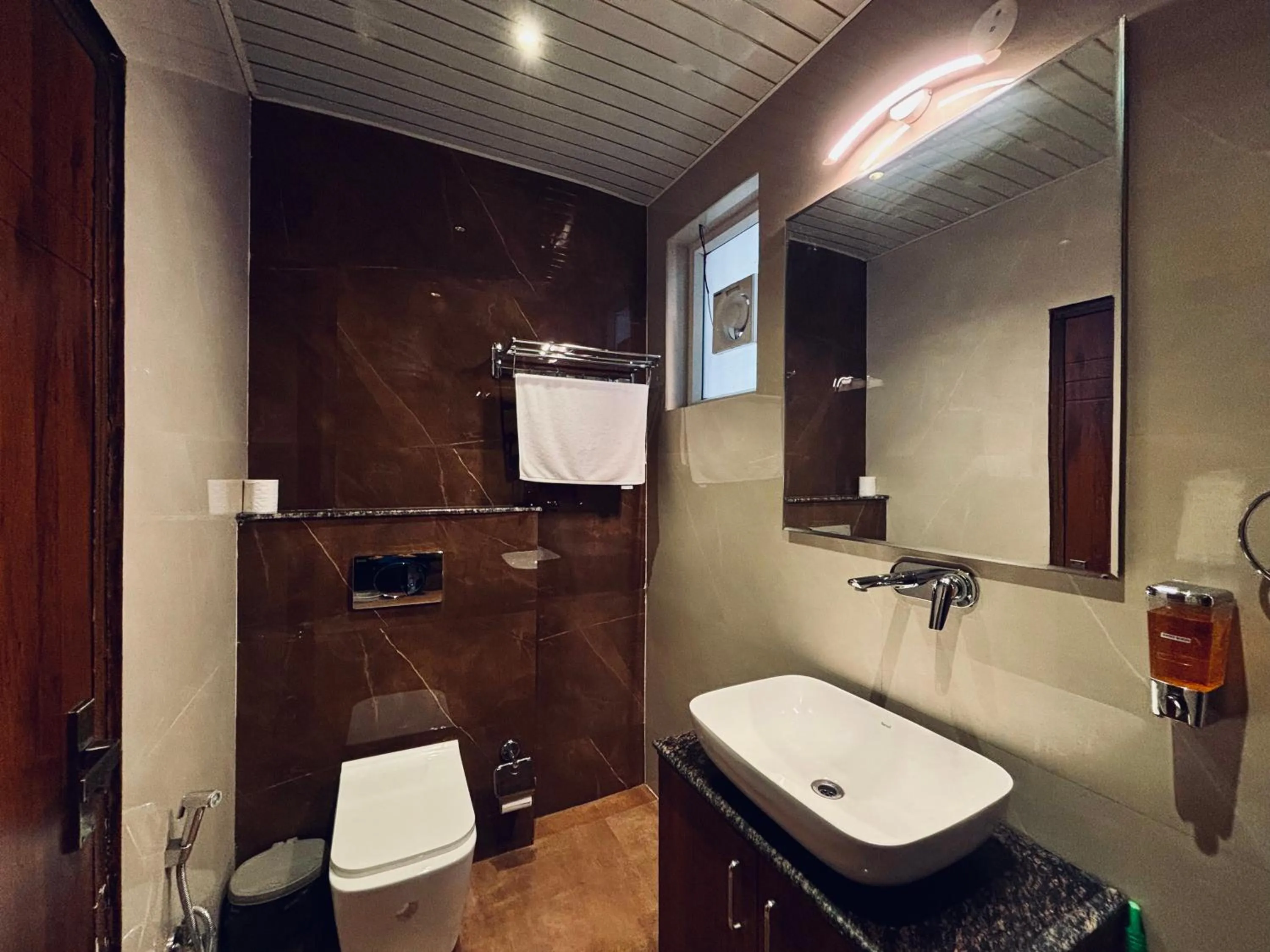 Bathroom in Vyom Boutique Hotel Rishikesh